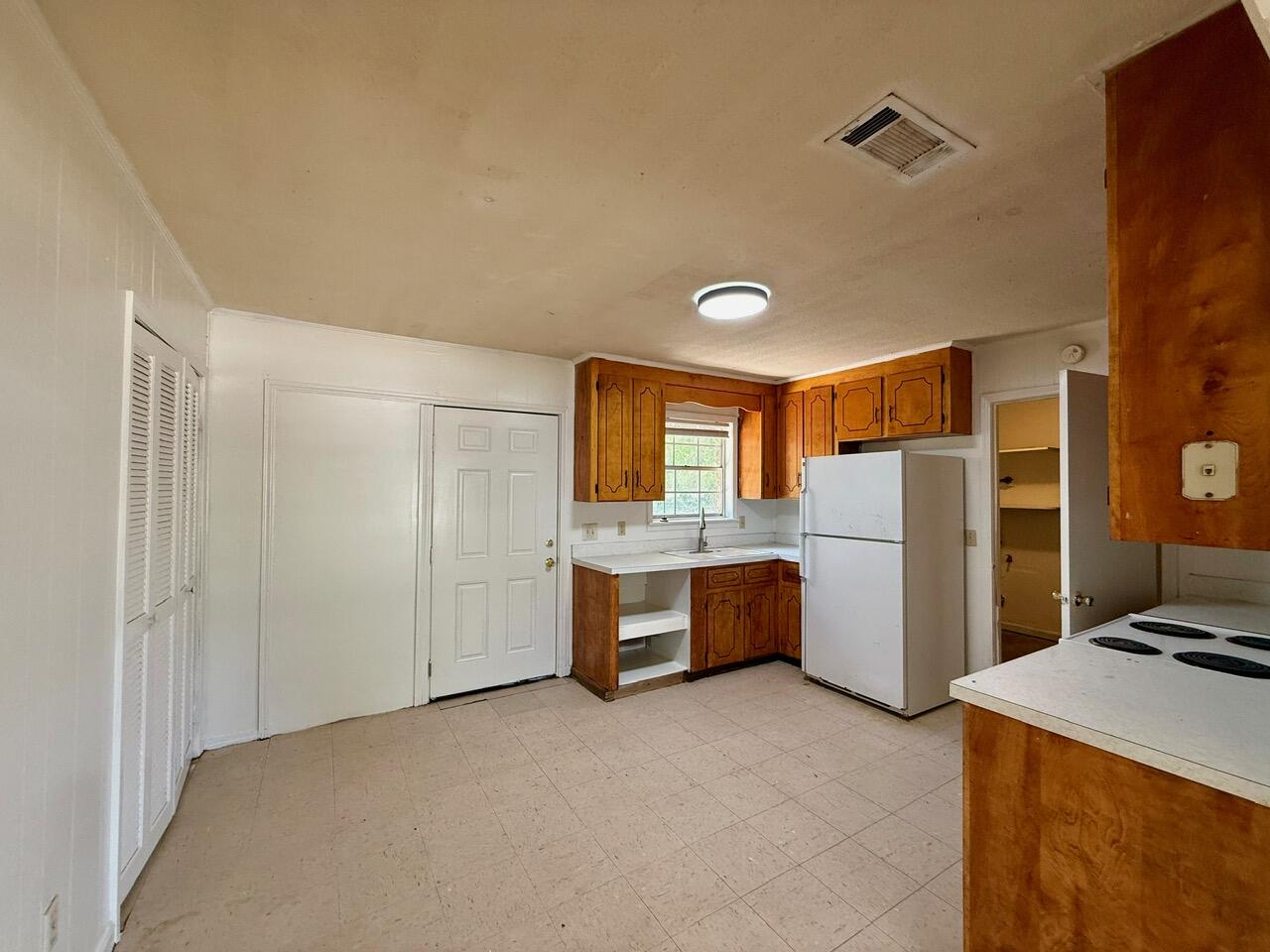 JUNIPER LAKE ESTATES - Residential