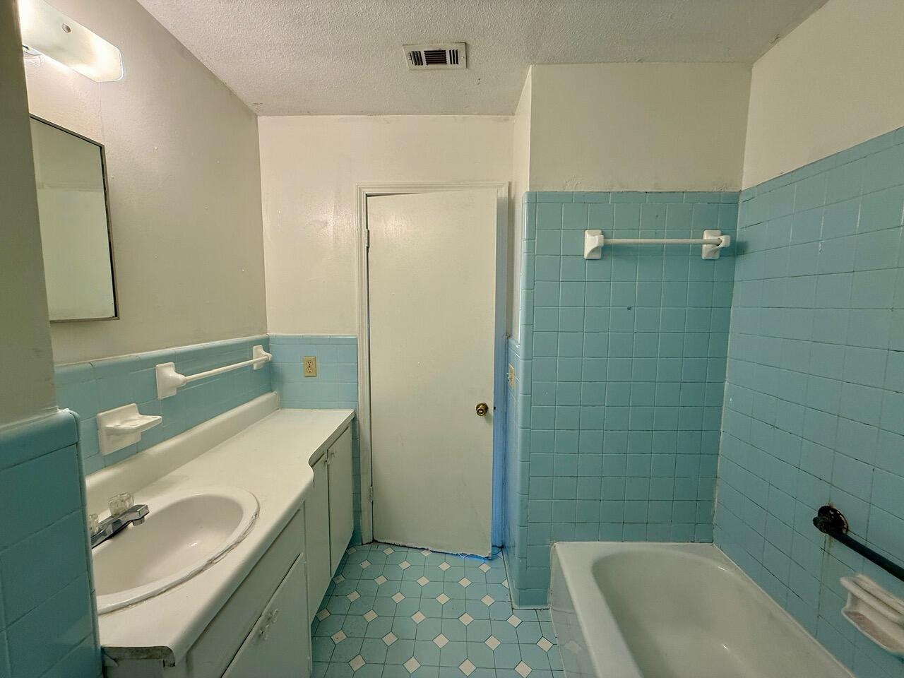 JUNIPER LAKE ESTATES - Residential