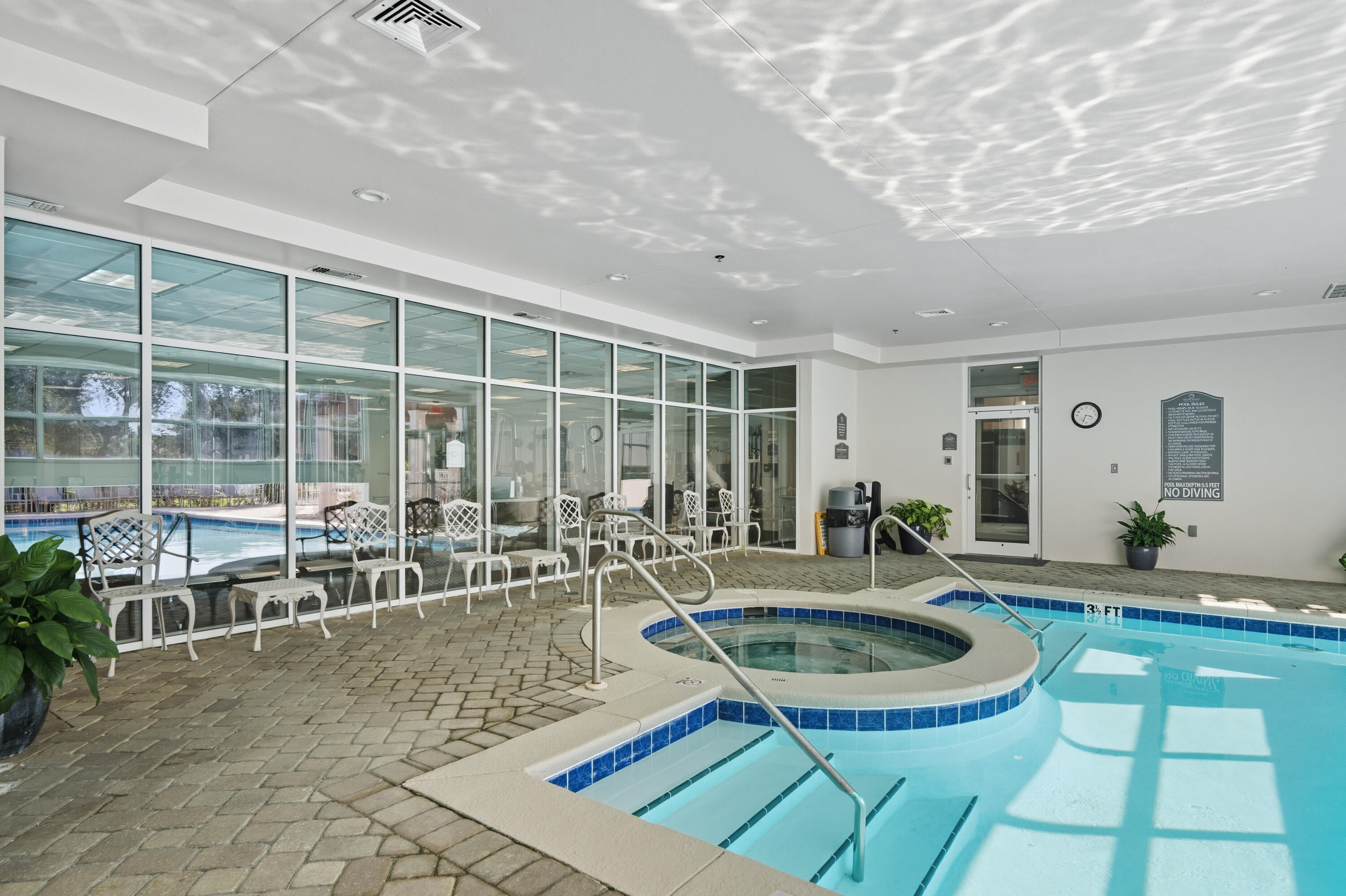 SILVER SHELLS BEACH RESORT - Residential