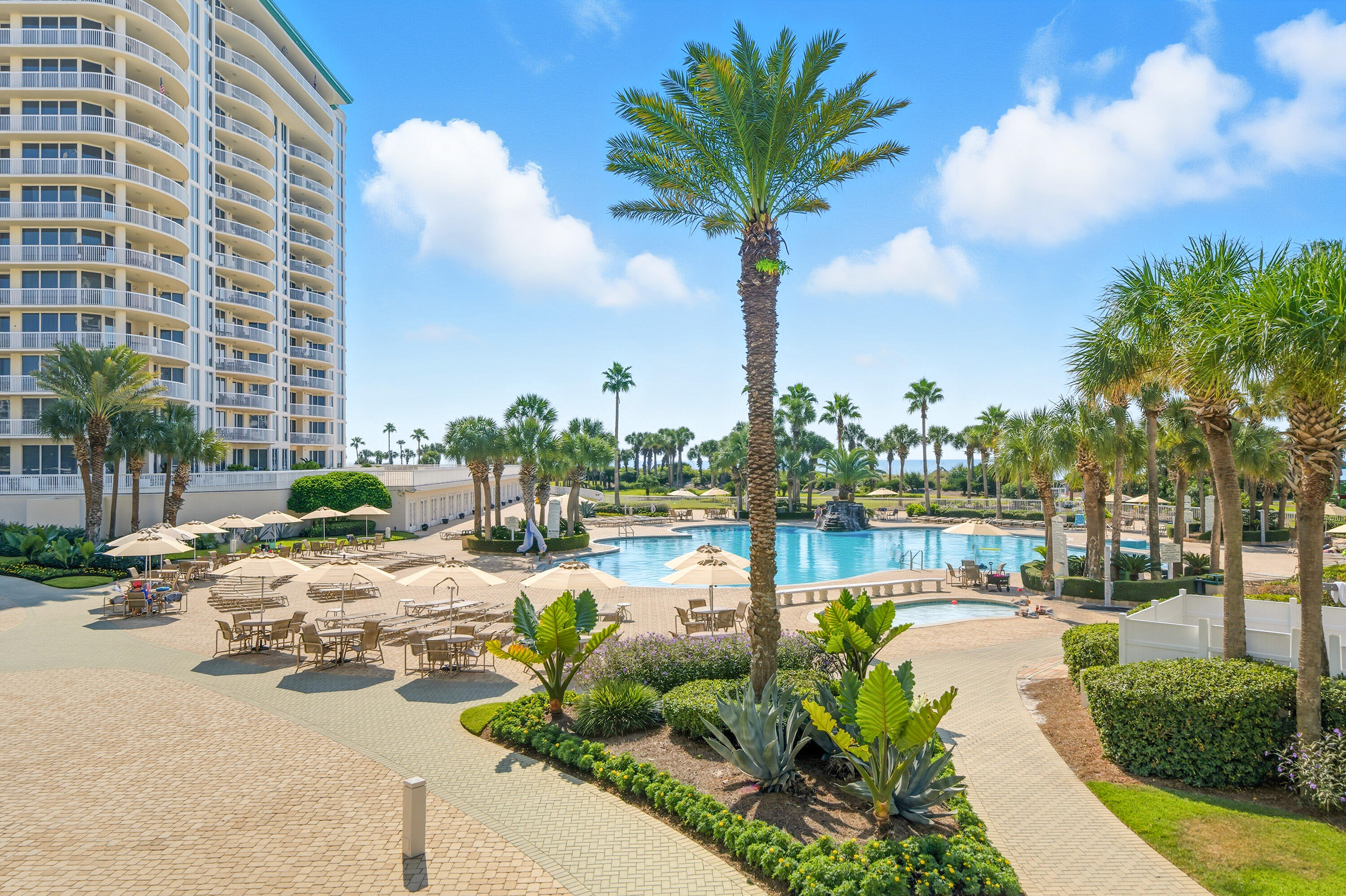 SILVER SHELLS BEACH RESORT - Residential