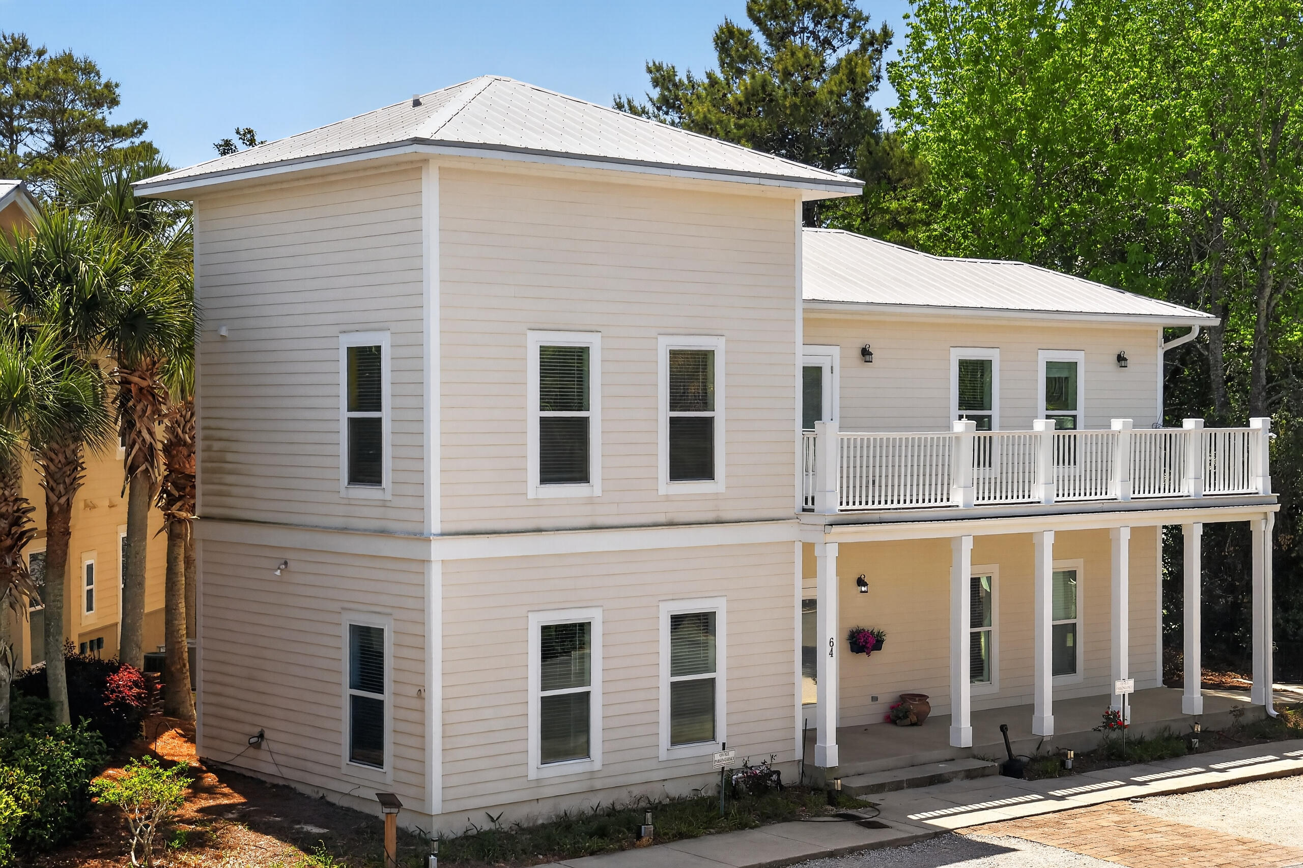 30A Inn & Suites - Residential