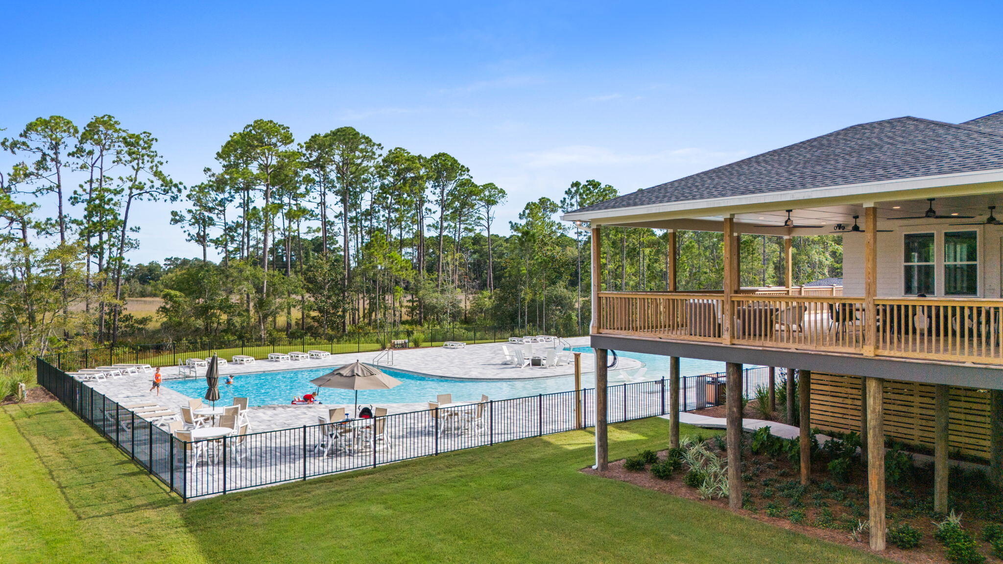 HAMMOCK BAY - MOONSWEPT - Residential