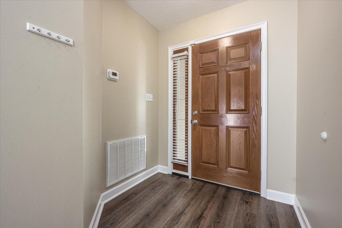 2708 Apple Blossom Court