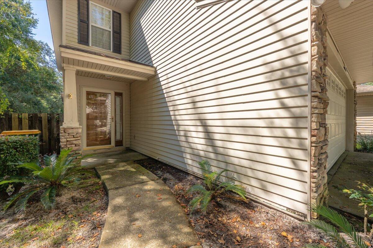 2708 Apple Blossom Court