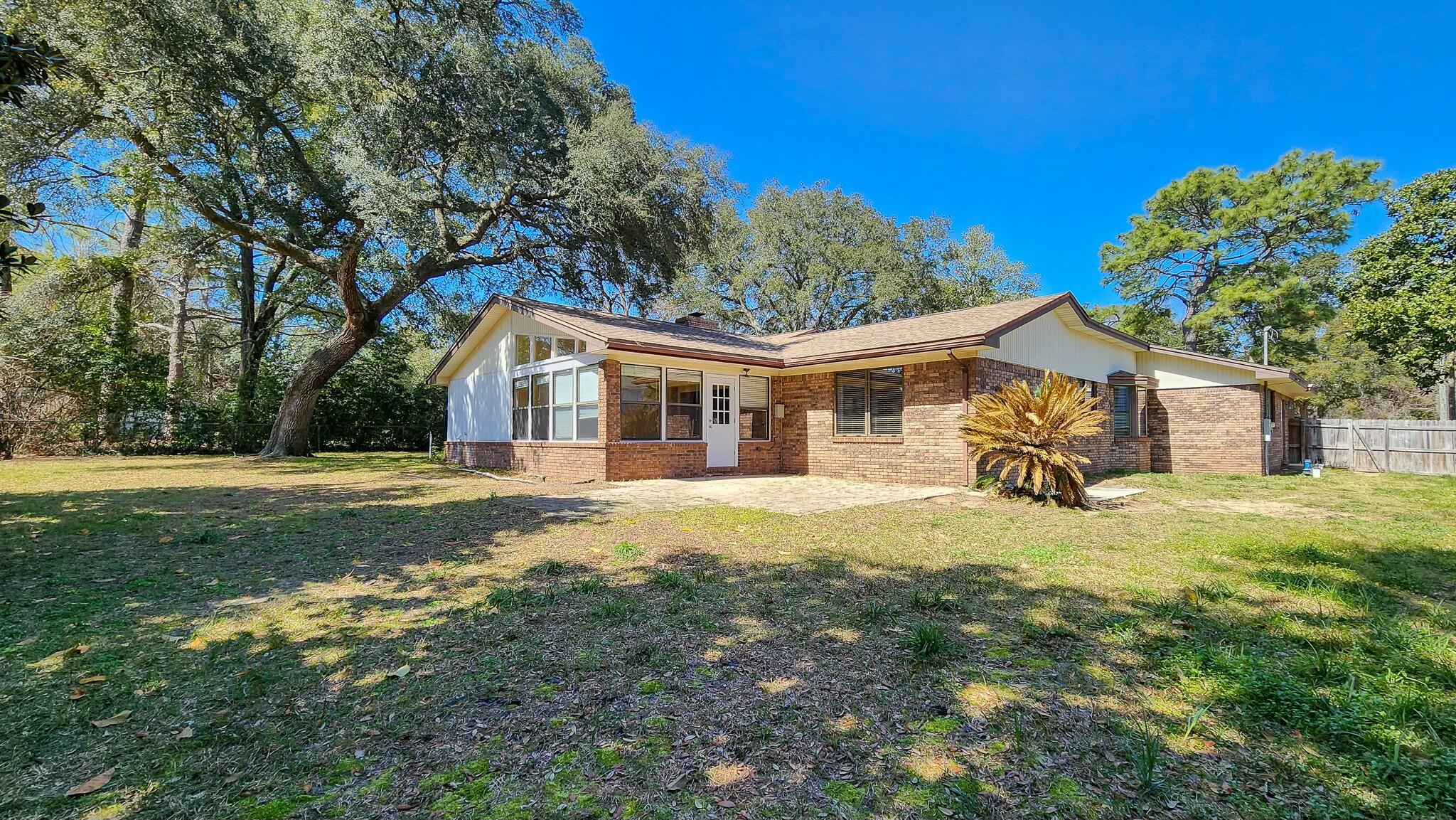 BAYOU POQUITO - Residential