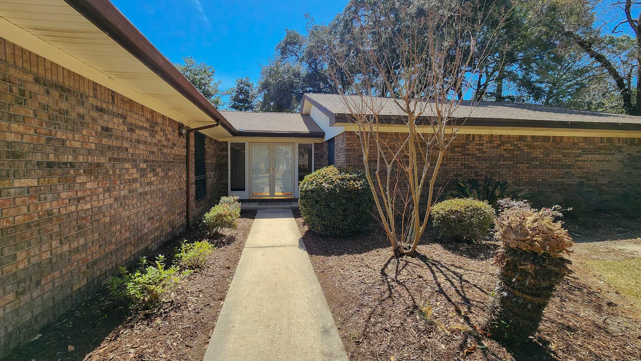 BAYOU POQUITO - Residential