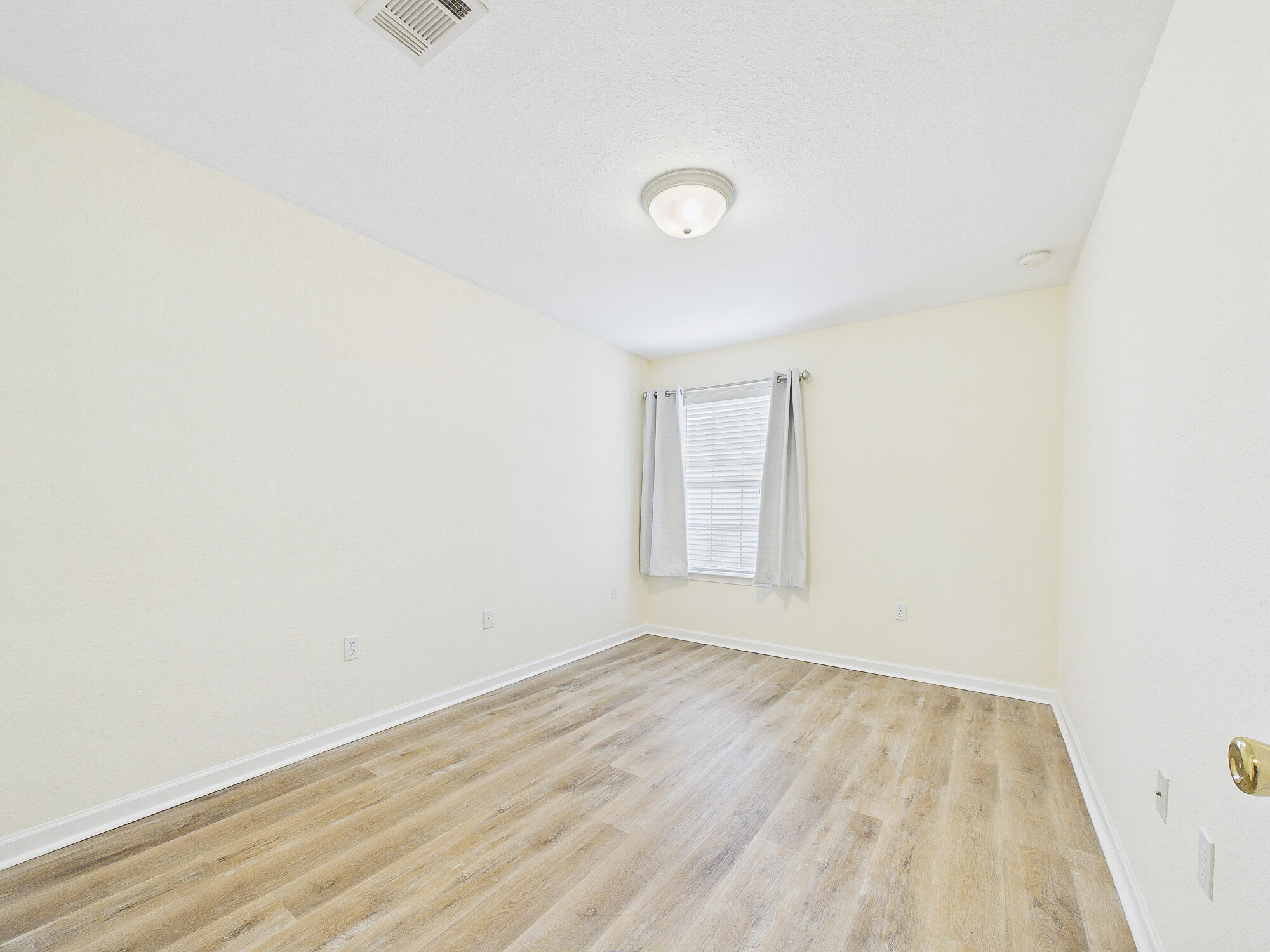 ENDICOTT VILLAGE - Residential