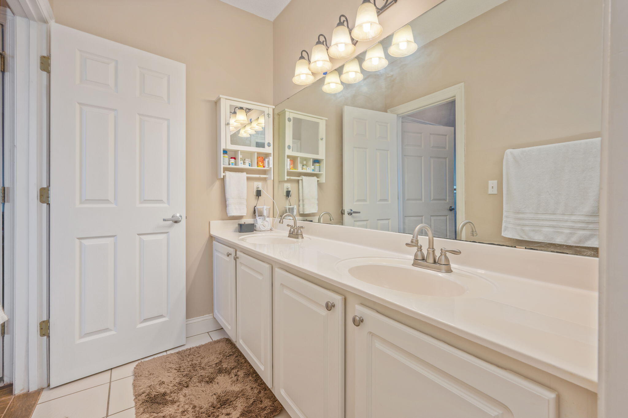 LAGUNA LANDING - Residential