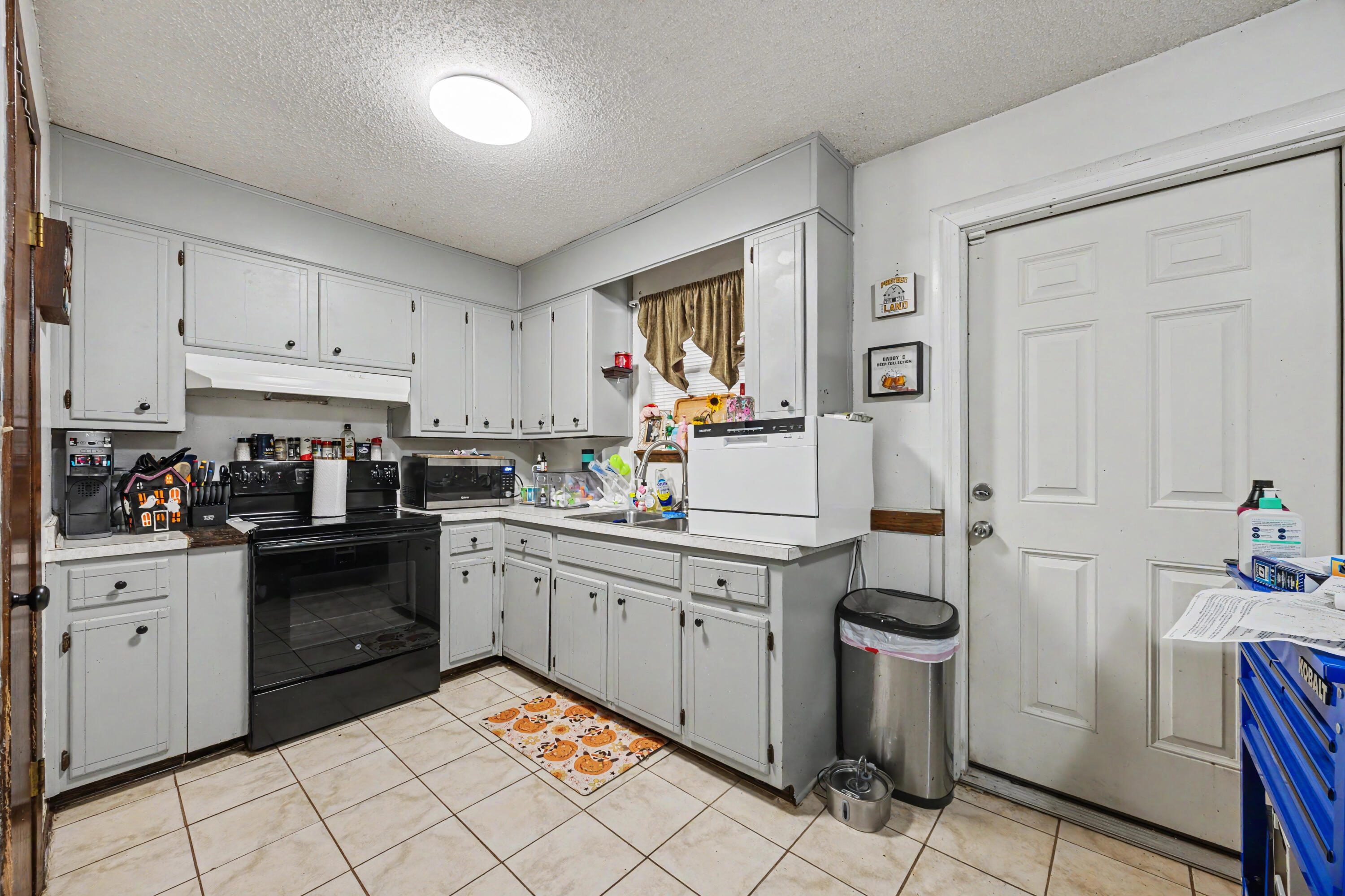 GREEN PASTURES - Residential