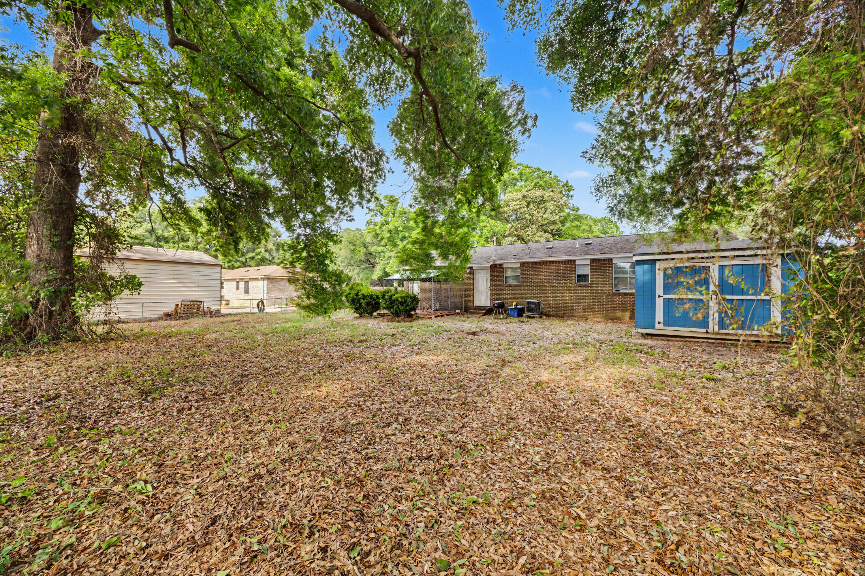 GREEN PASTURES - Residential