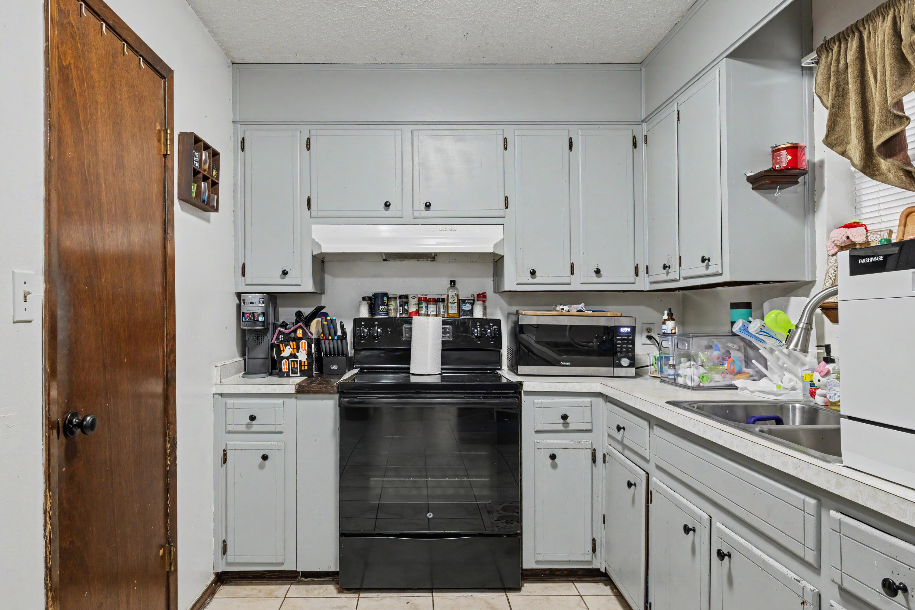 GREEN PASTURES - Residential