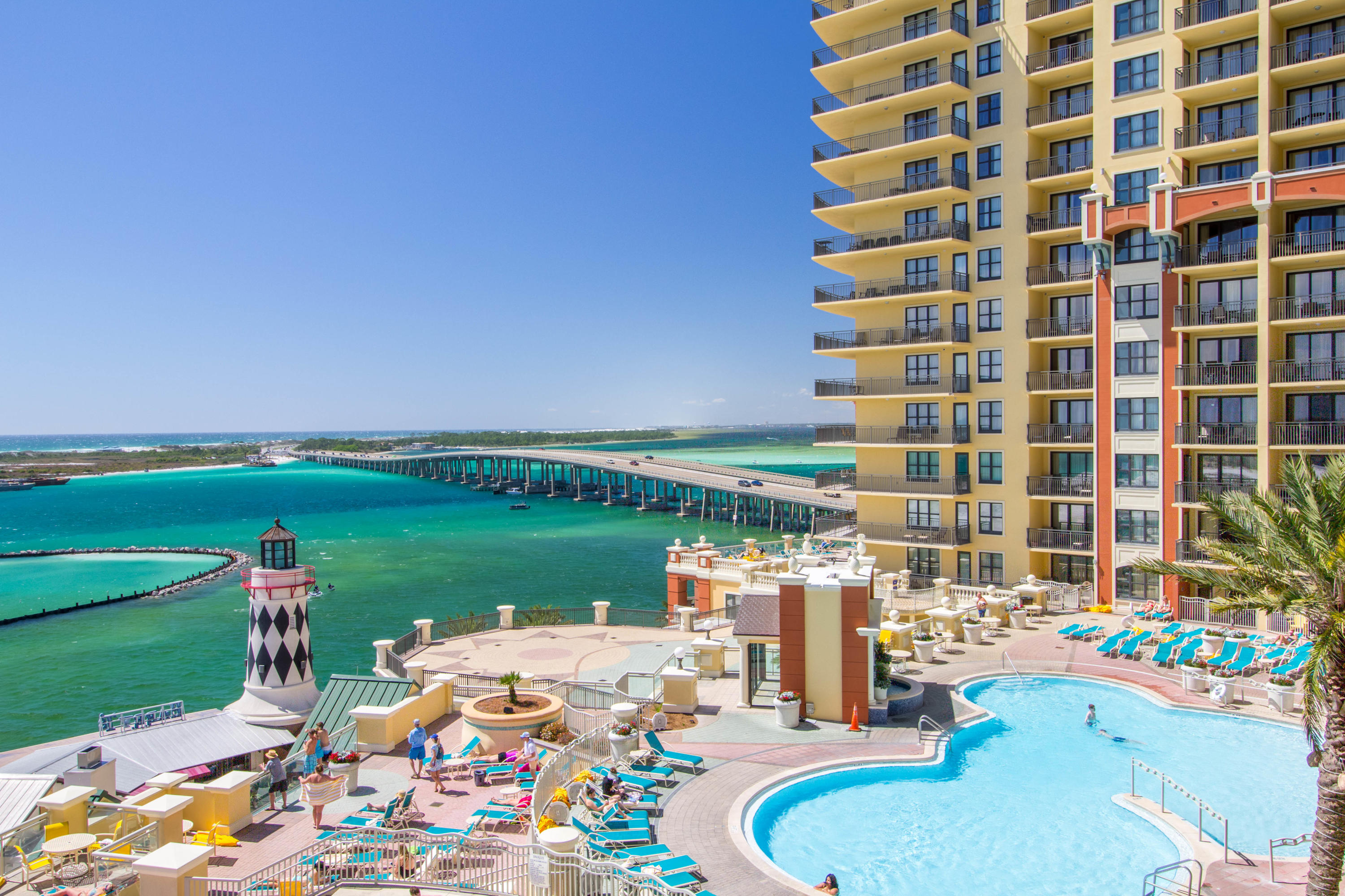 EMERALD GRANDE - Residential