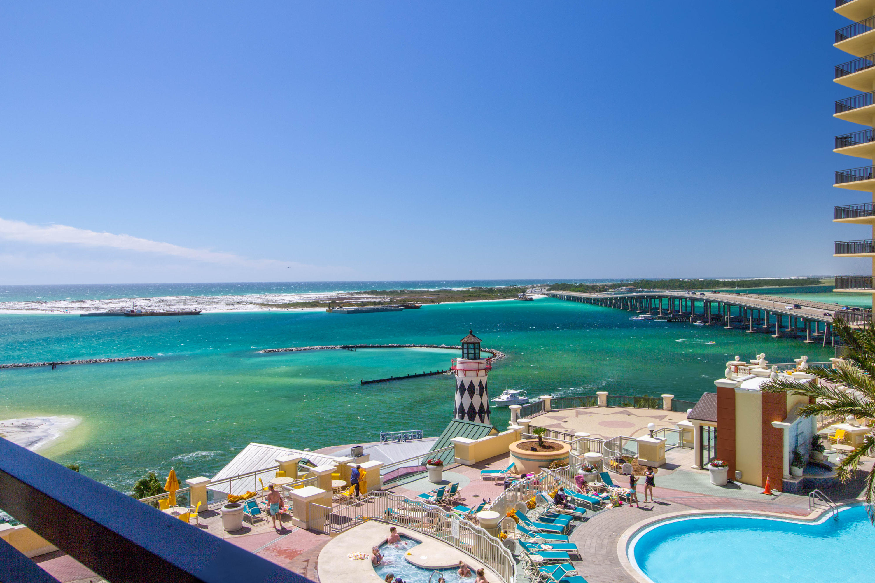 EMERALD GRANDE - Residential