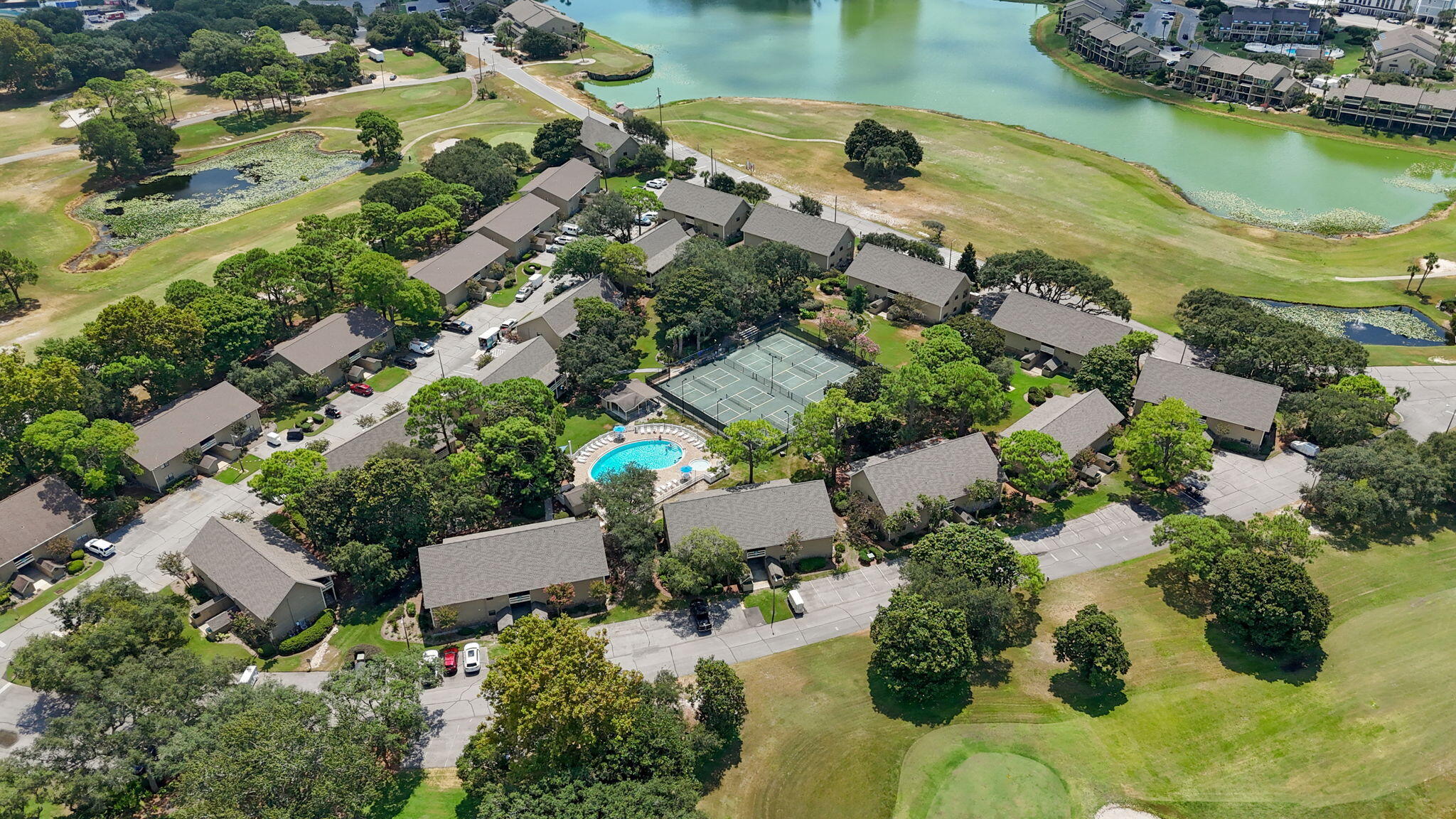 Seascape GARDEN VILLA OF SEASCAPE PH I CONDO - Residential