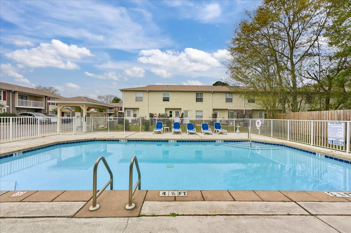 SHAY LIN - Residential