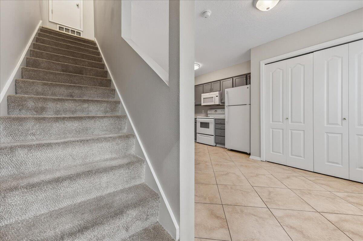 SHAY LIN - Residential