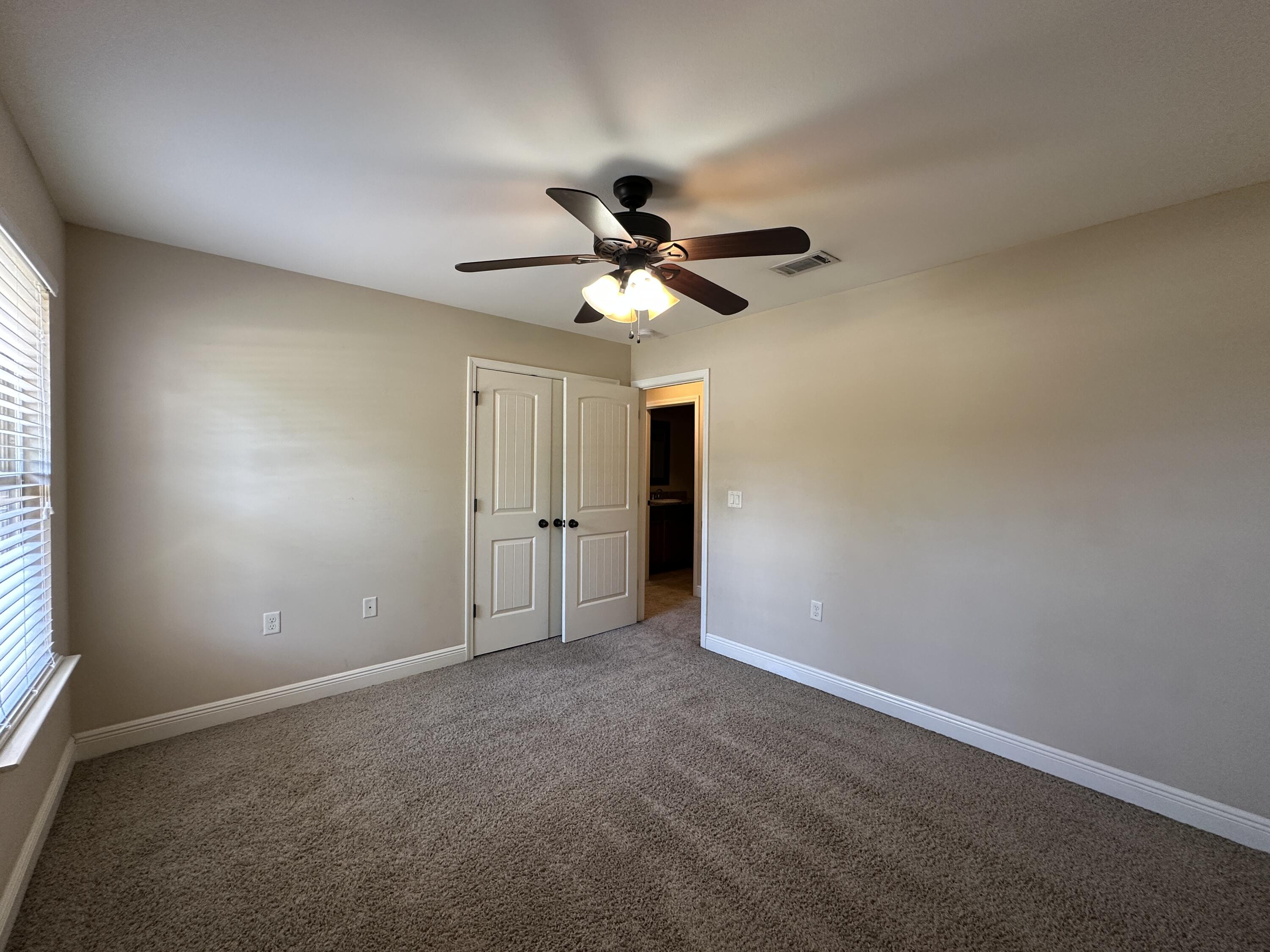 TRAILWOOD ESTATES - Residential Lease