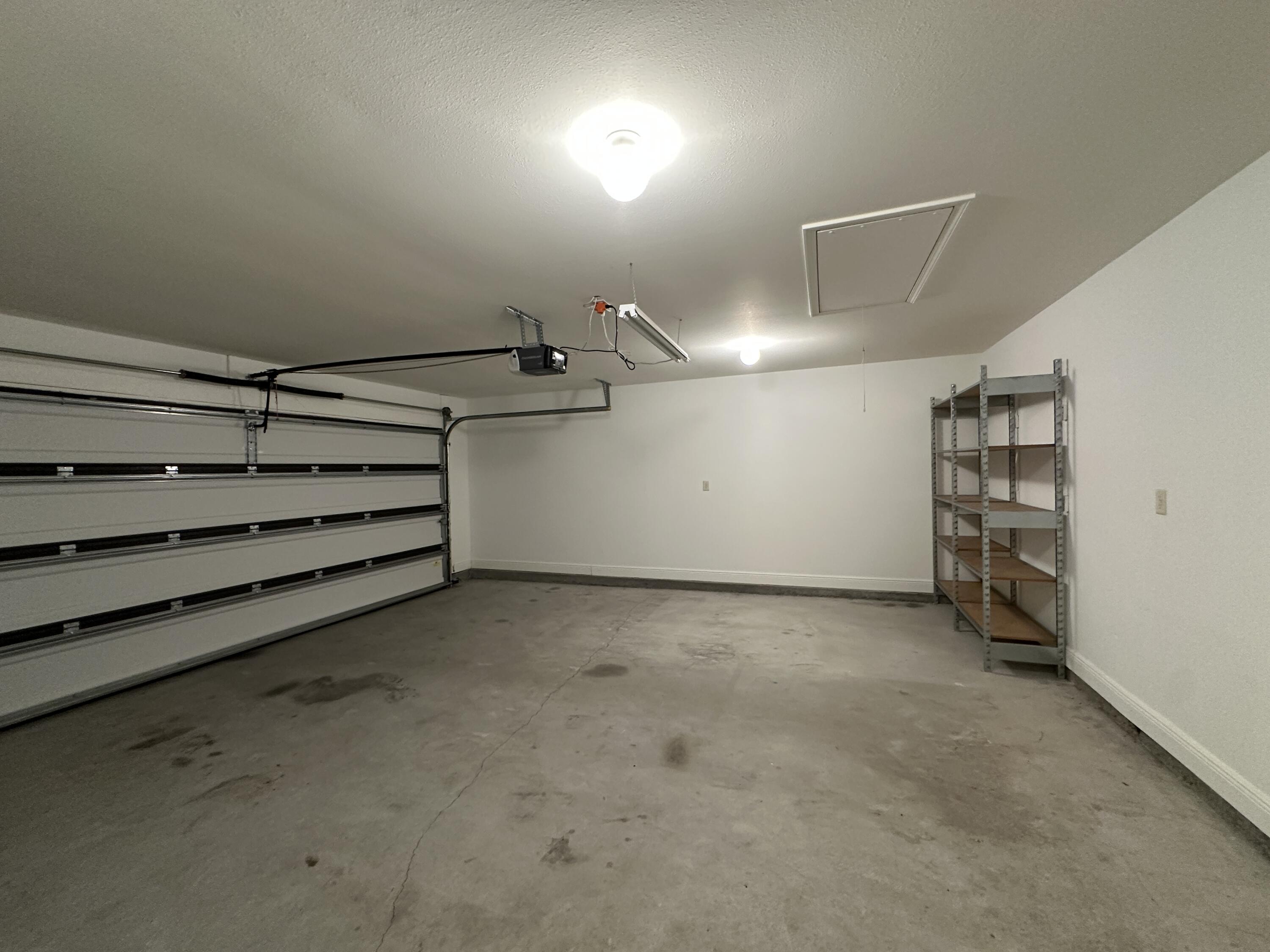 TRAILWOOD ESTATES - Residential Lease