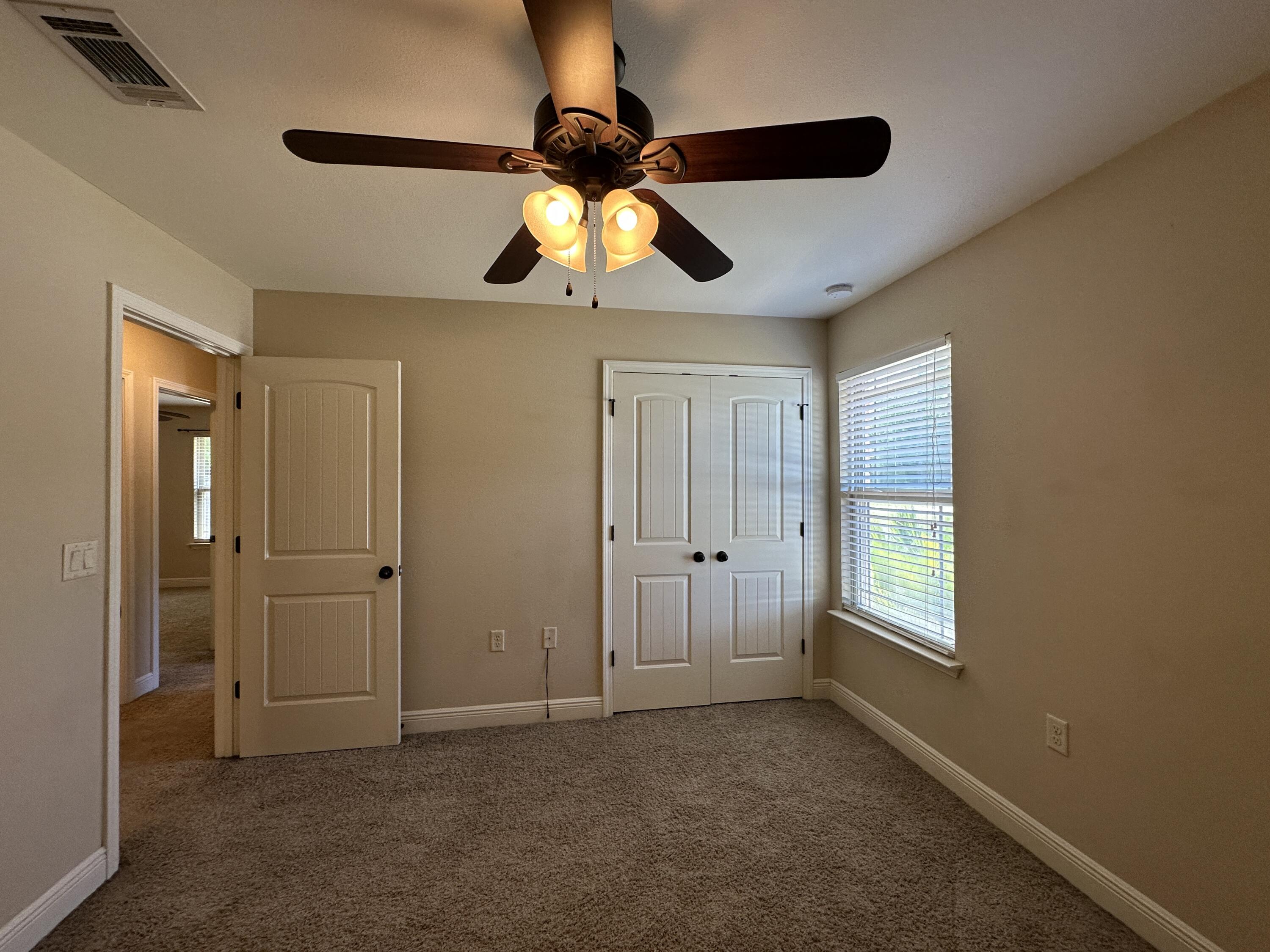 TRAILWOOD ESTATES - Residential Lease