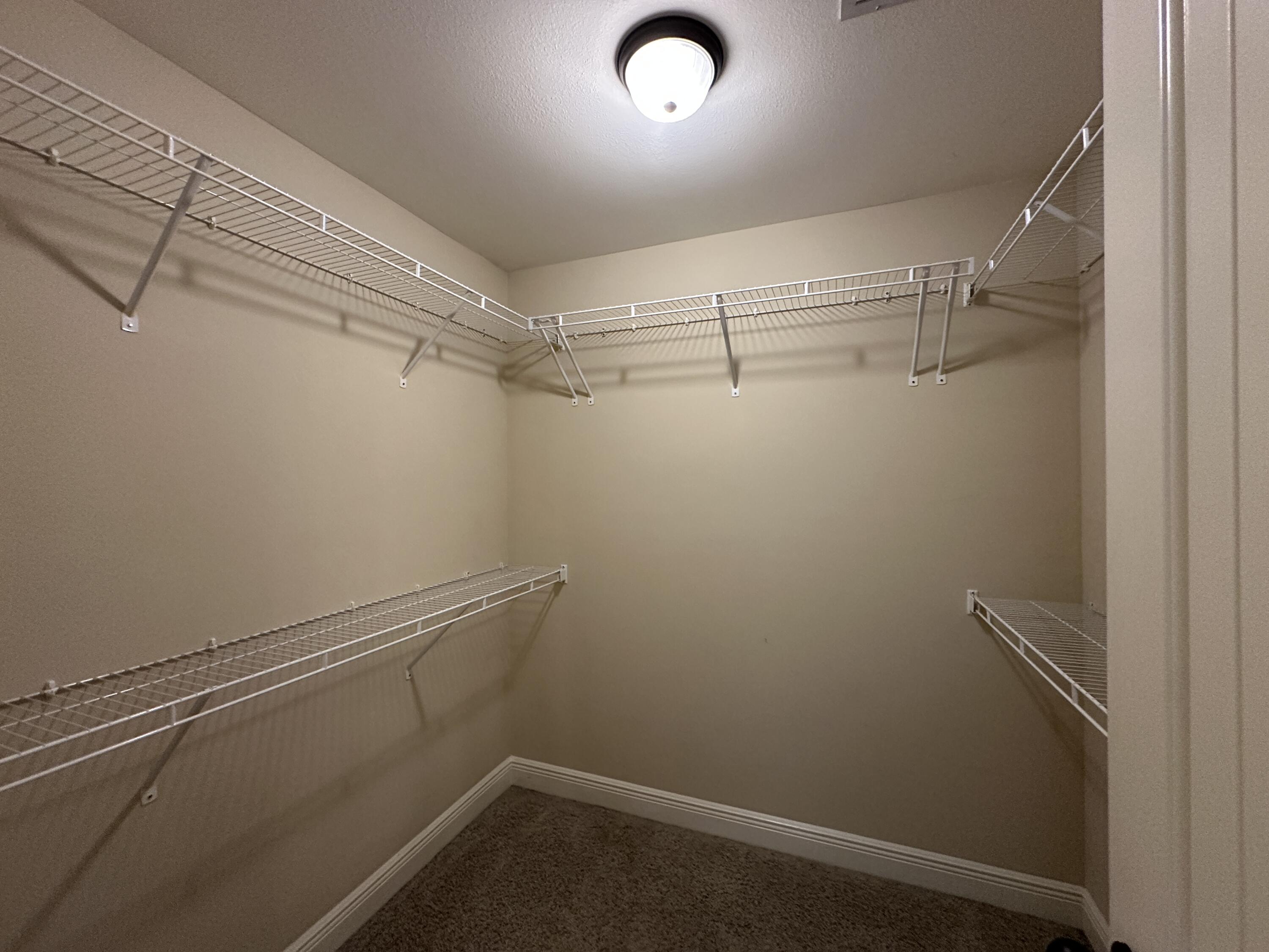 TRAILWOOD ESTATES - Residential Lease