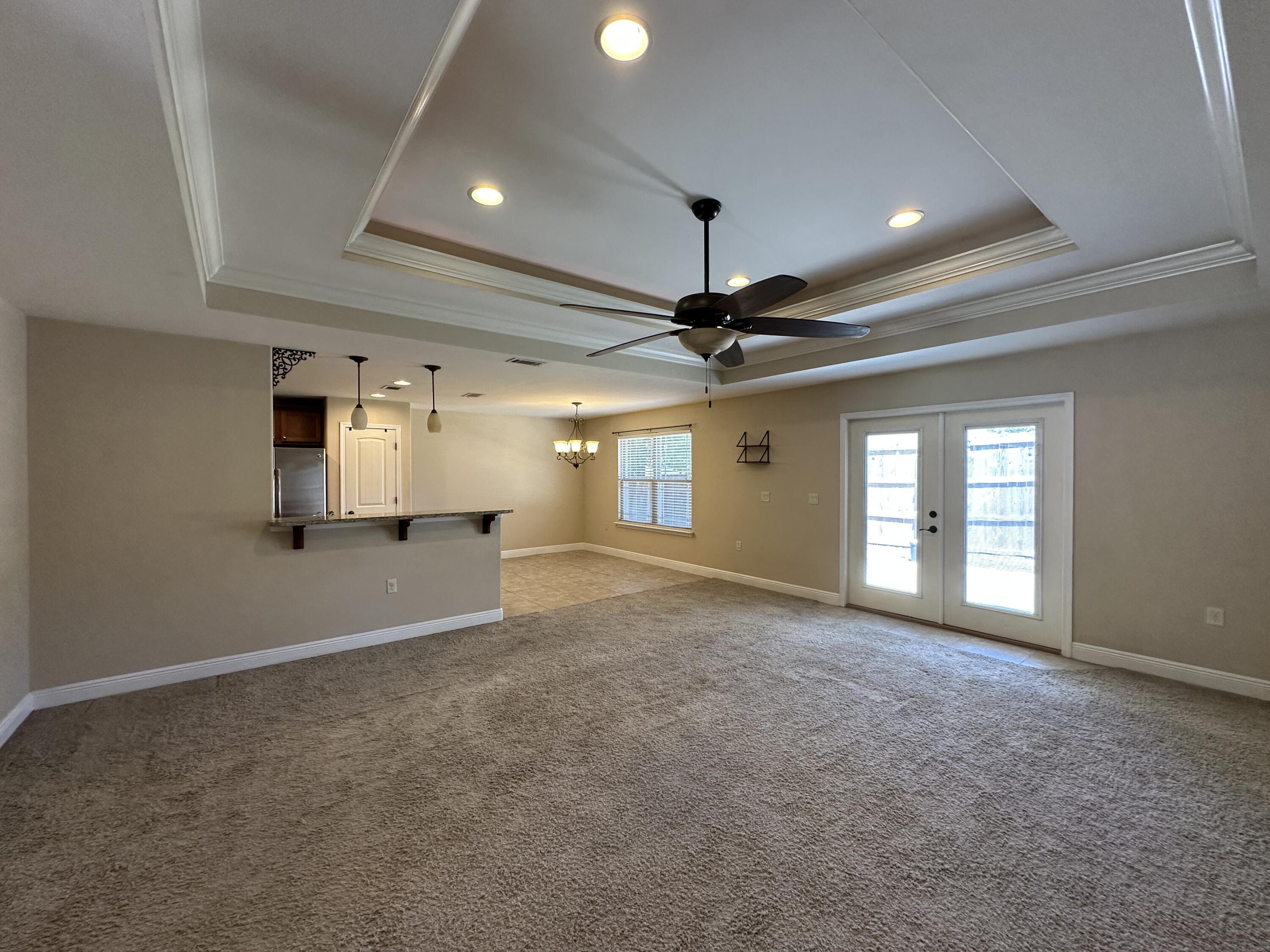 TRAILWOOD ESTATES - Residential Lease