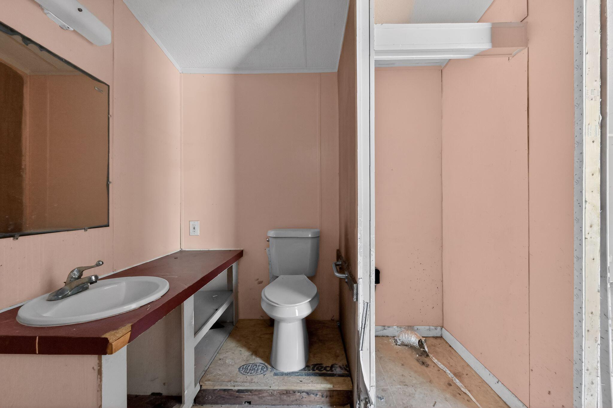 NO RECORDED SUBDIVISION - Residential