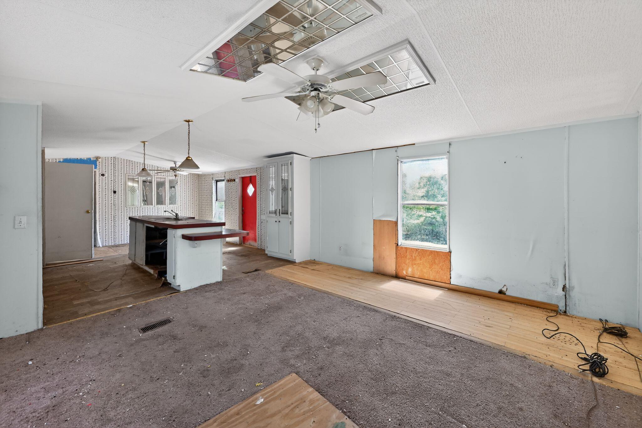 NO RECORDED SUBDIVISION - Residential