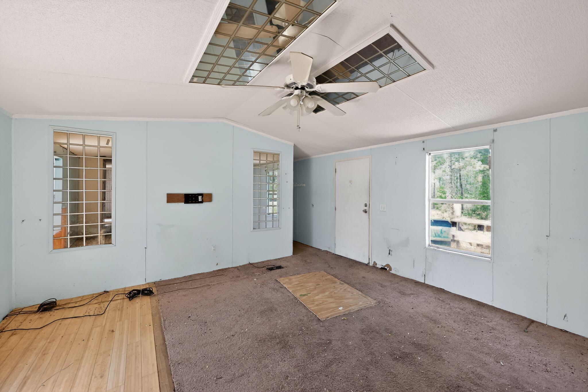 NO RECORDED SUBDIVISION - Residential