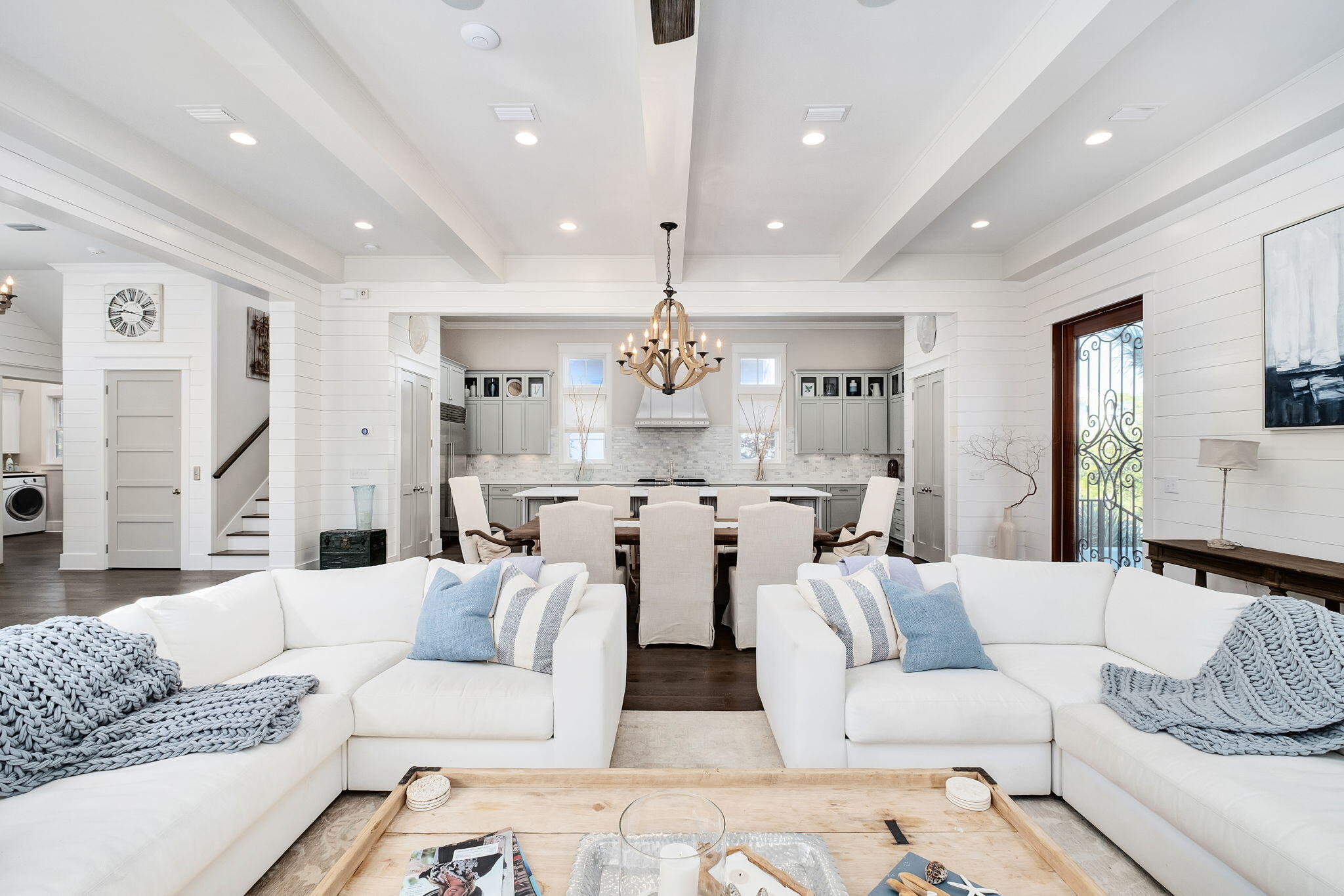 RETREAT THE - Residential