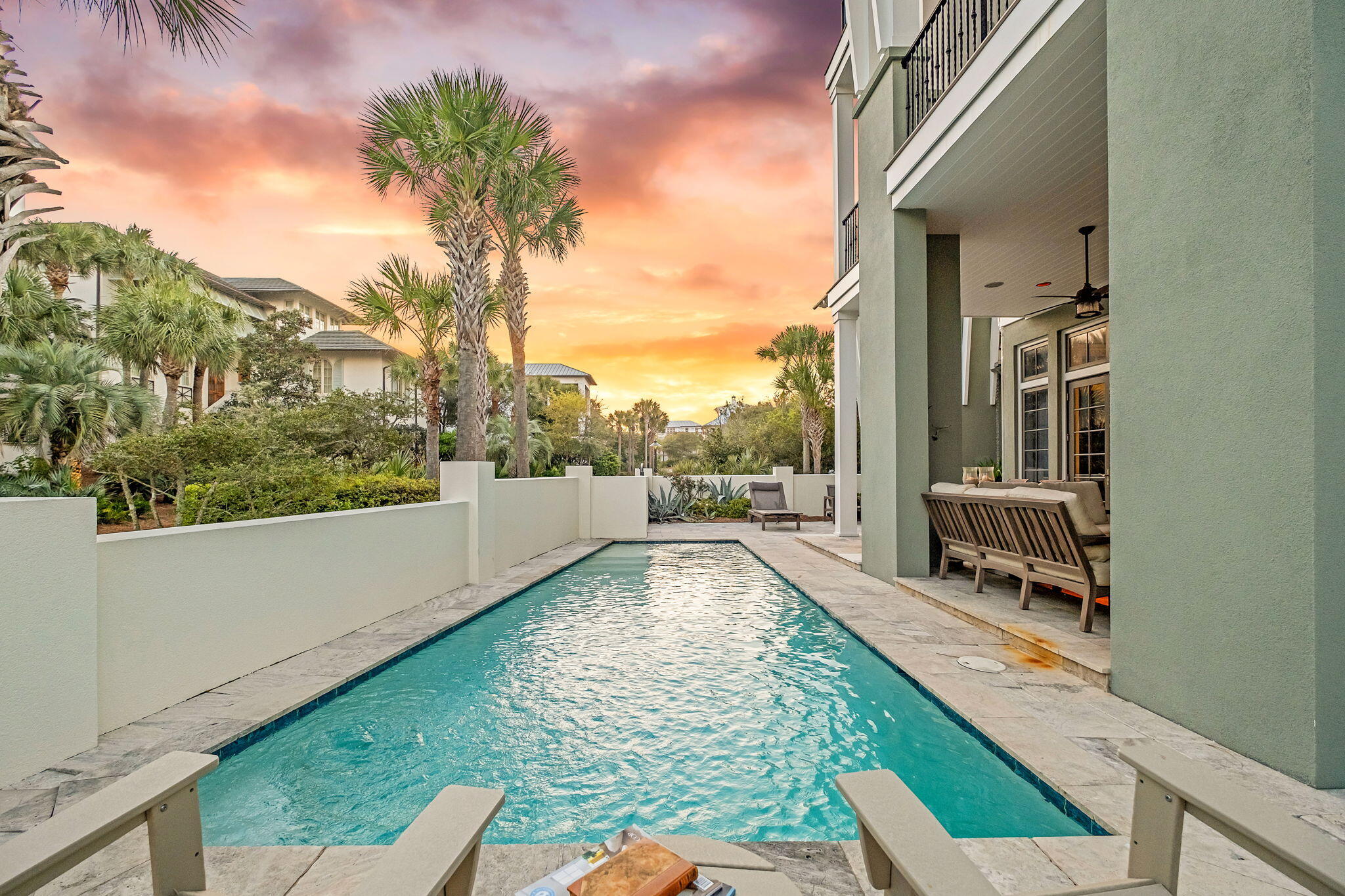 RETREAT THE - Residential