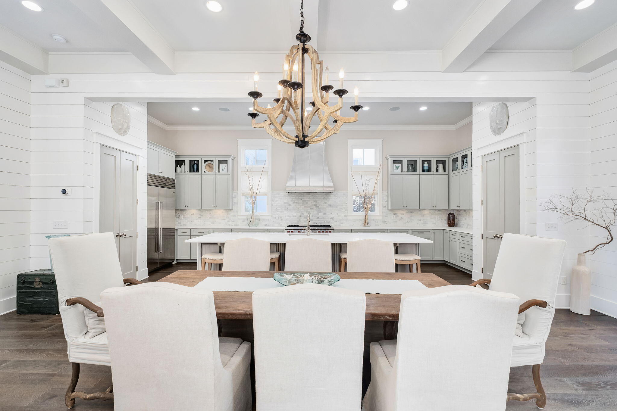 RETREAT THE - Residential