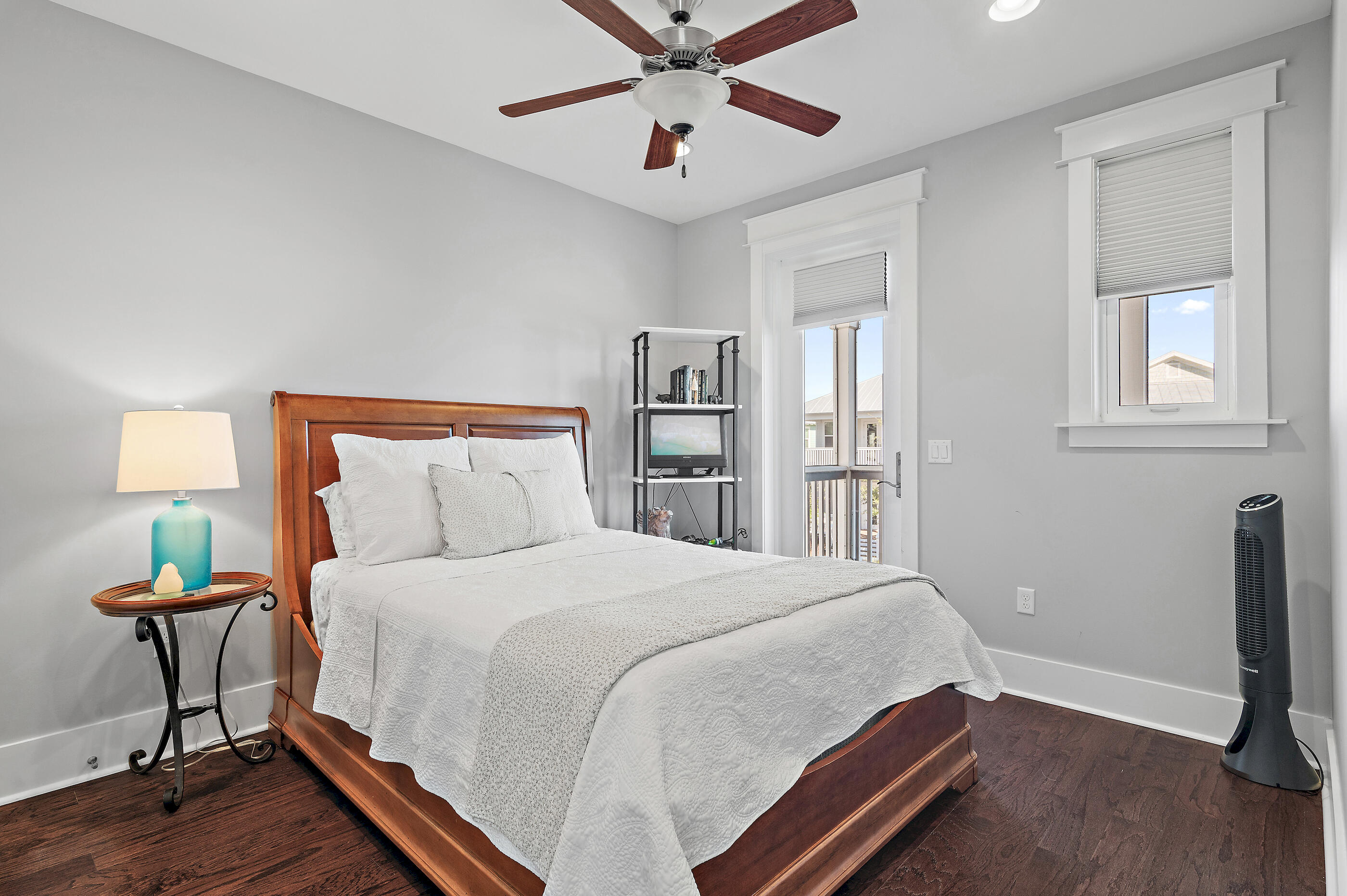 NATUREWALK AT SEAGROVE - Residential