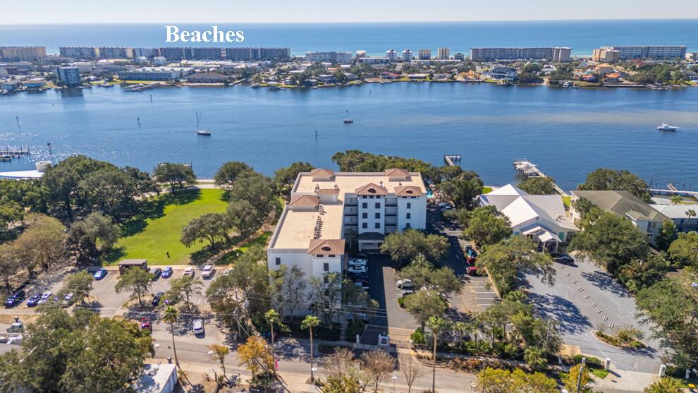 113 SE Brooks Street UNIT 304