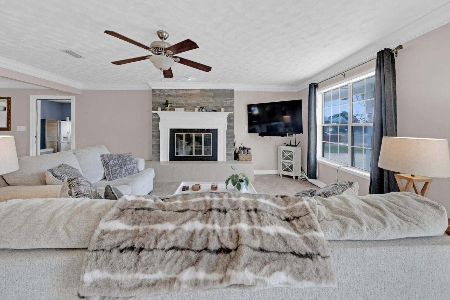 SANTANDER - Residential Lease