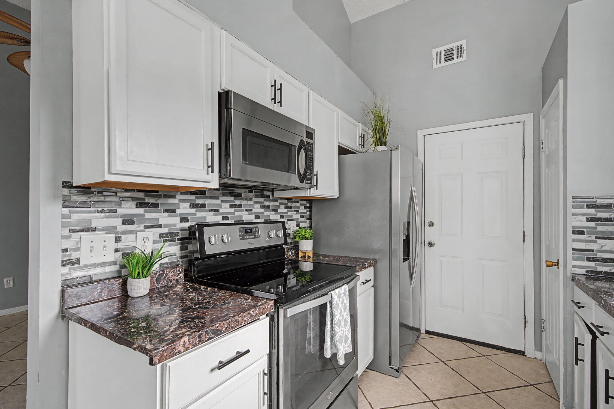 CARDINAL ESTATES - Residential