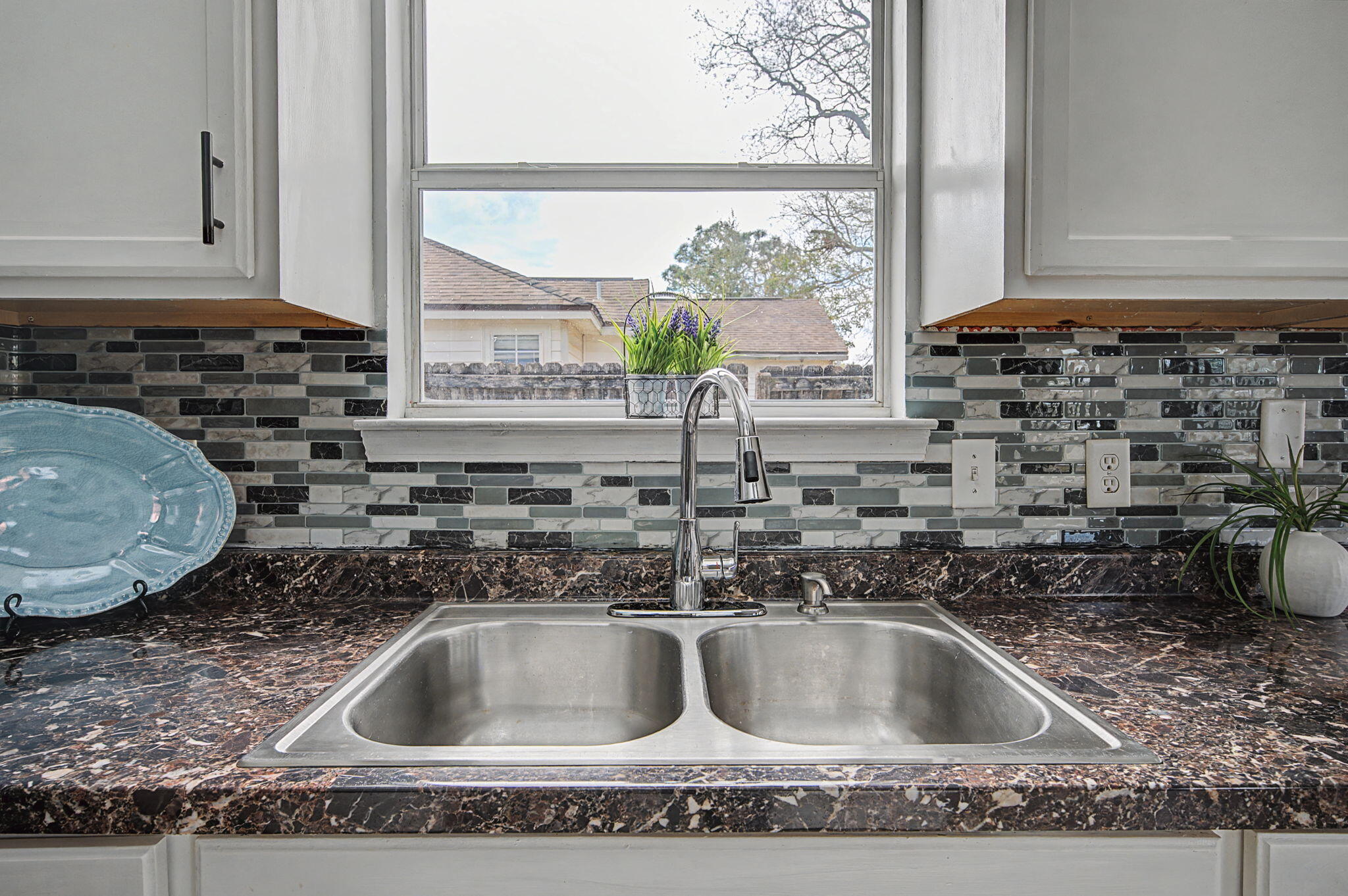 CARDINAL ESTATES - Residential