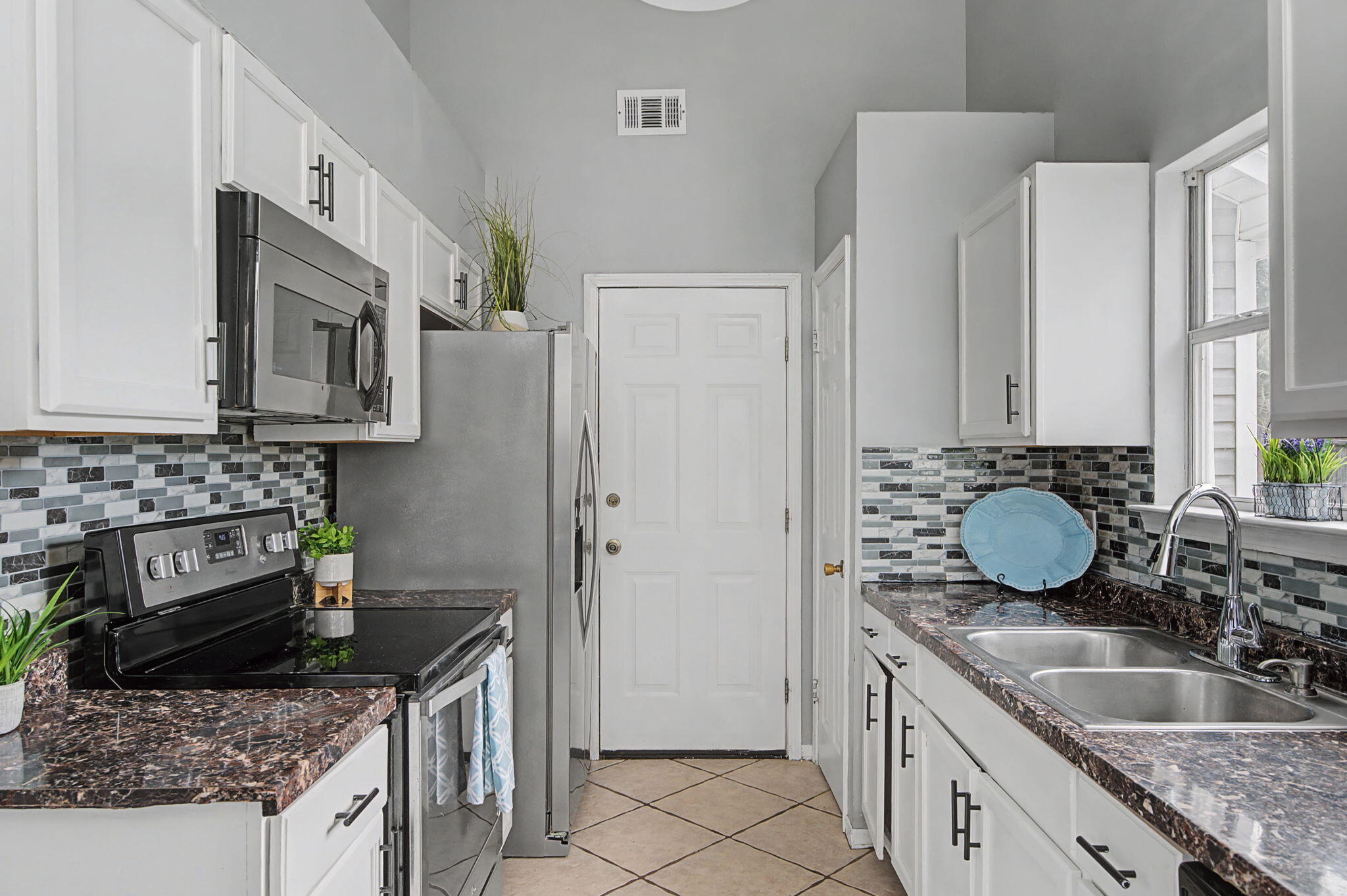 CARDINAL ESTATES - Residential