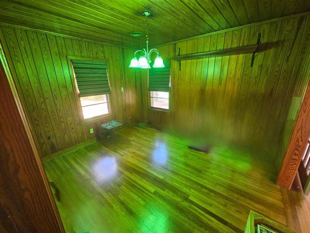 METES & BOUNDS - Residential