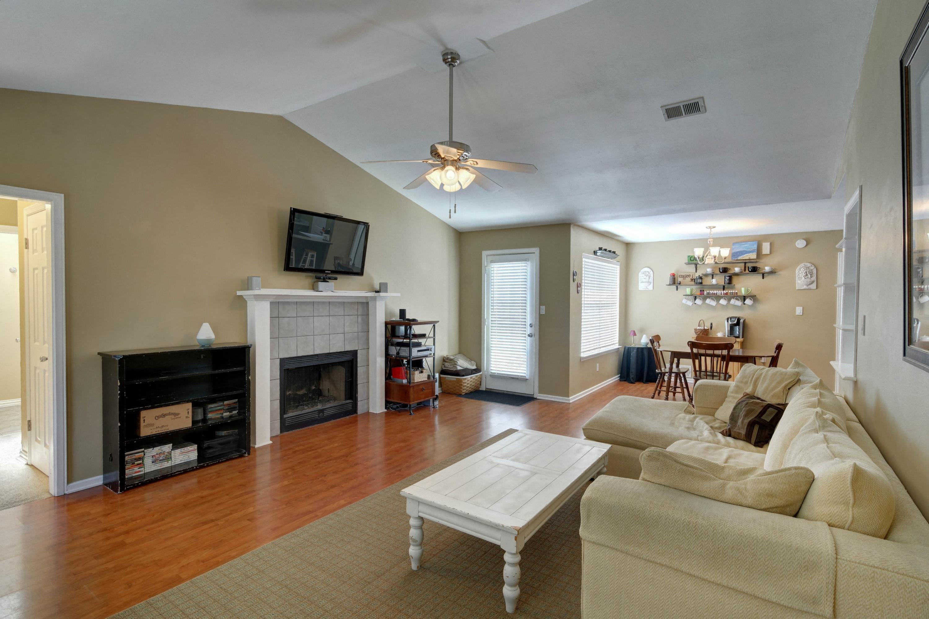 WILLOW RIDGE - Residential