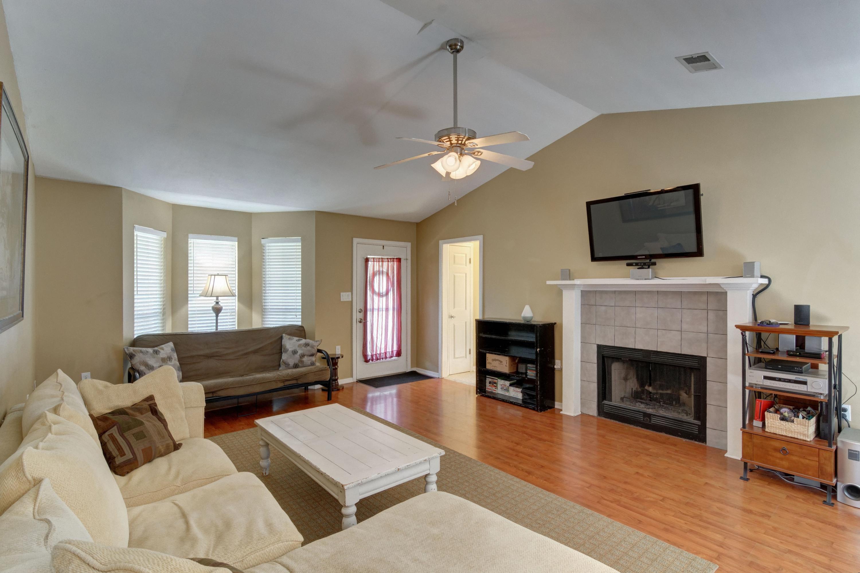 WILLOW RIDGE - Residential