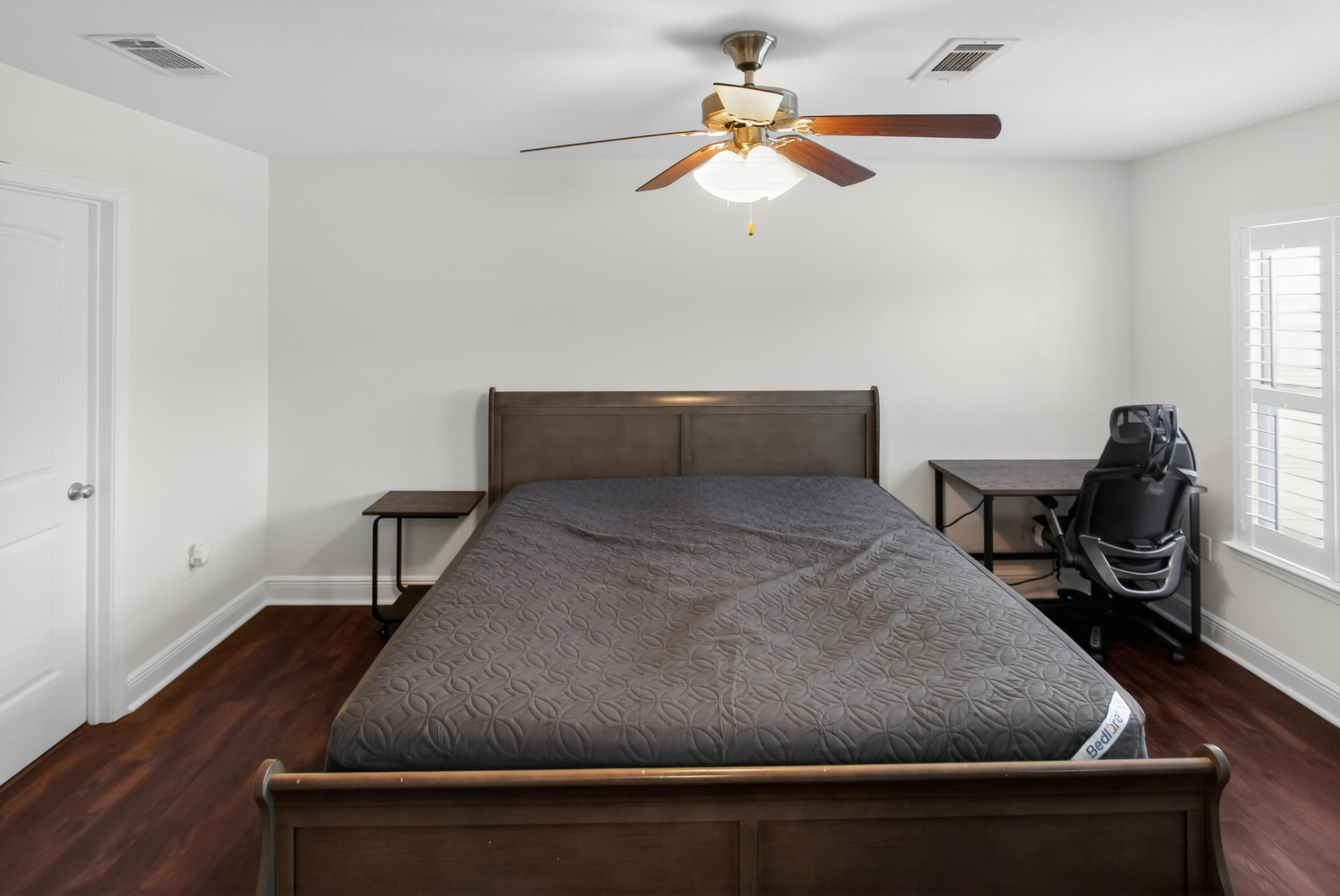 RESERVE POINTE - Residential Lease