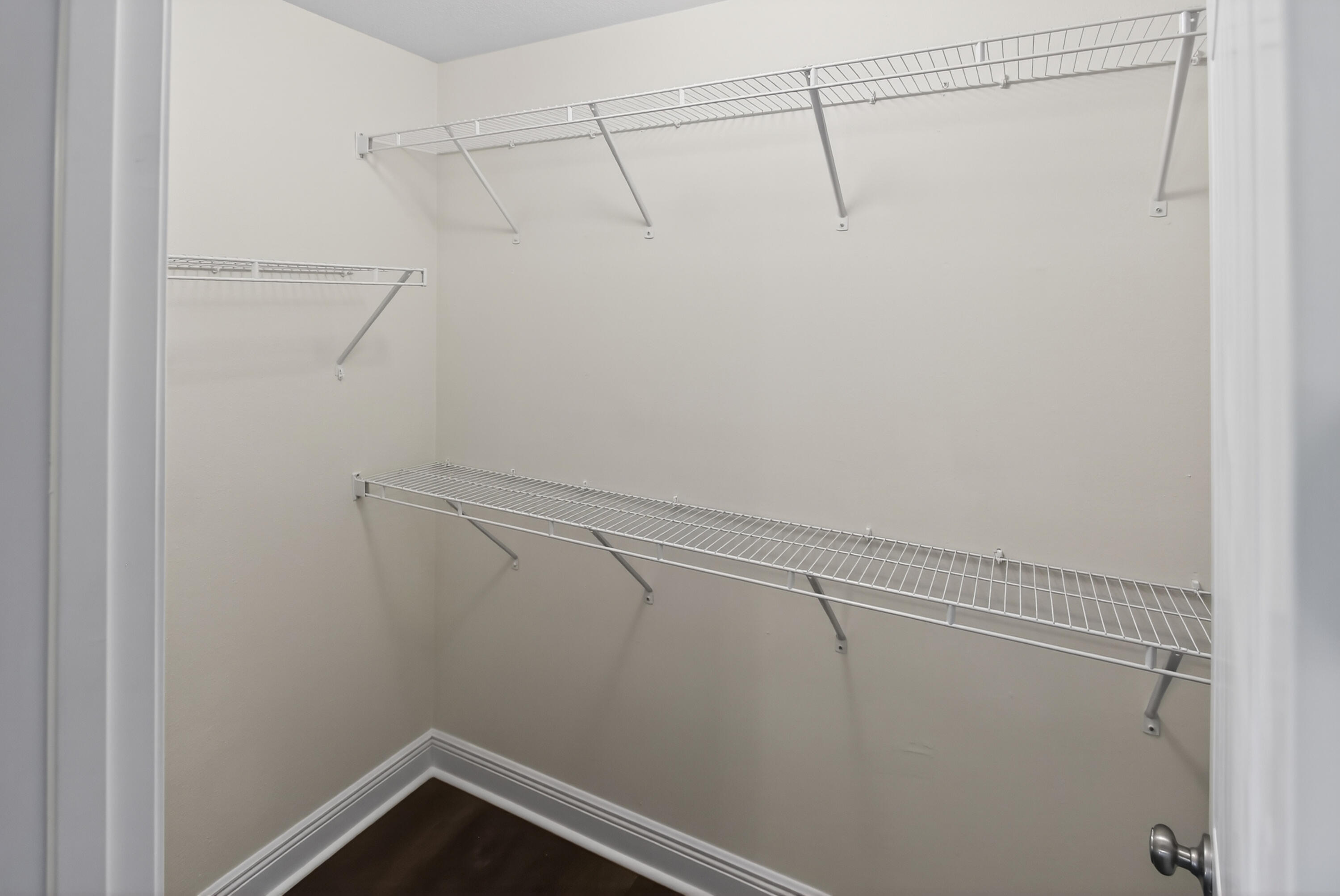 RESERVE POINTE - Residential Lease