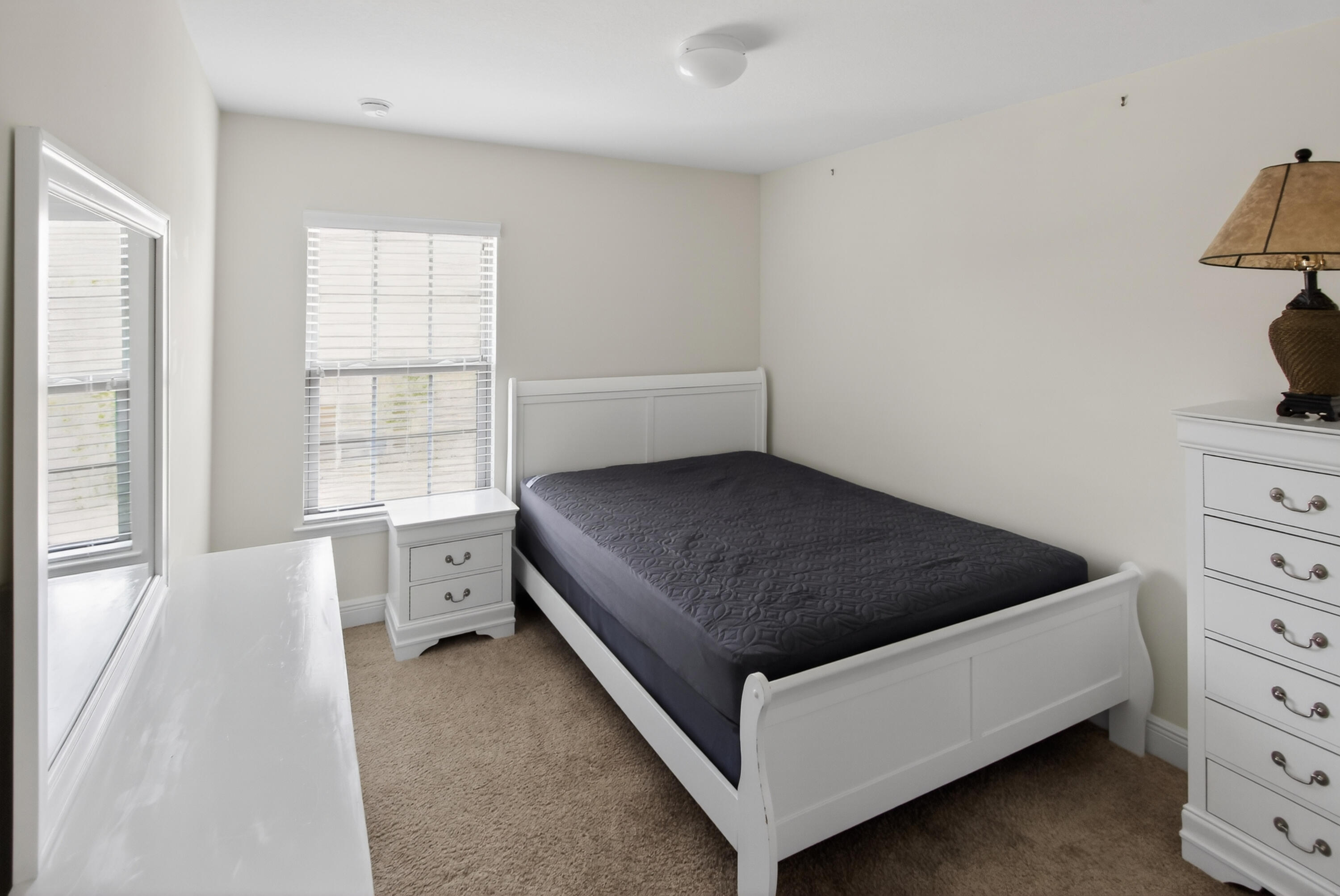 RESERVE POINTE - Residential Lease