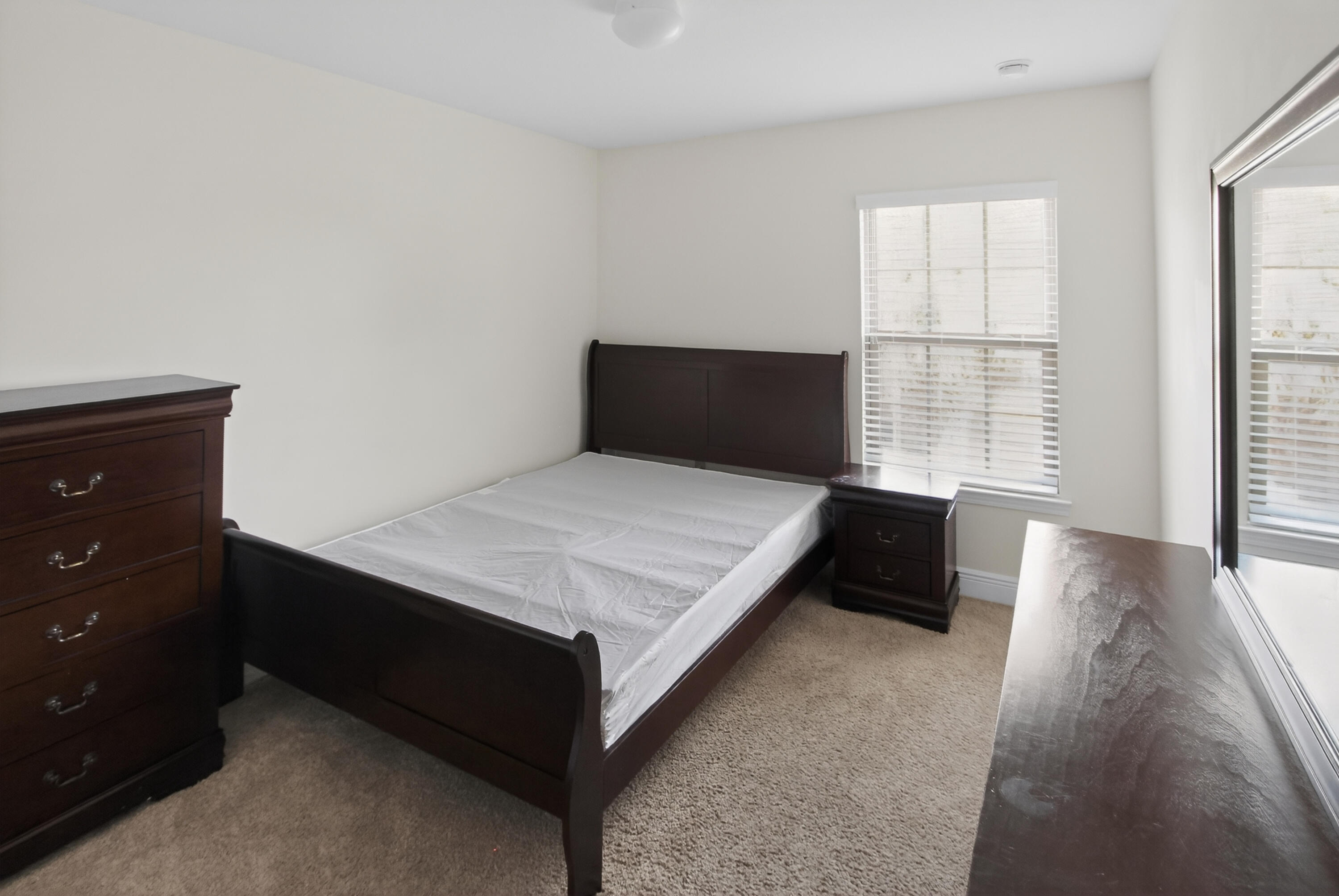 RESERVE POINTE - Residential Lease