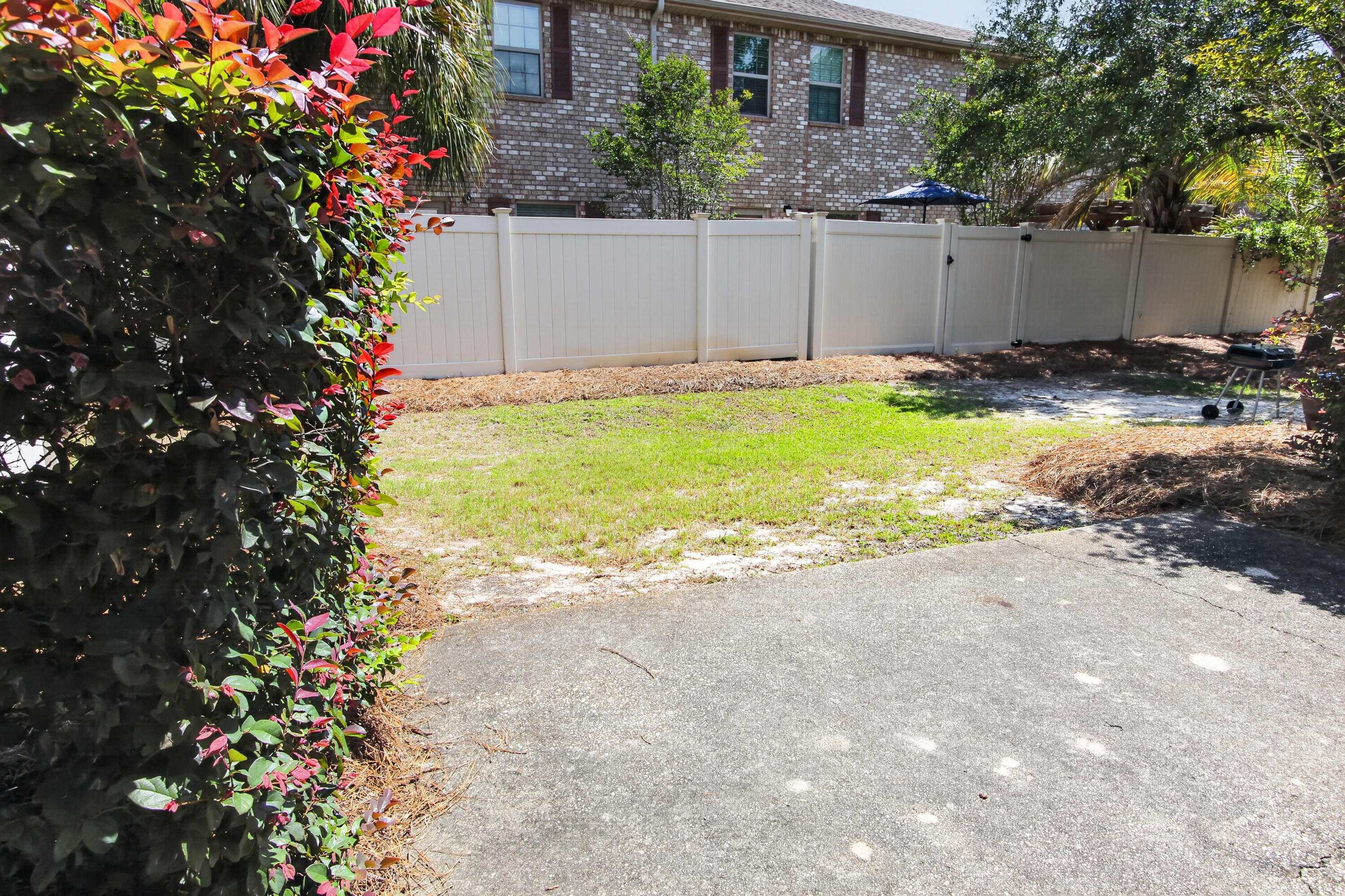 RESERVE POINTE - Residential Lease