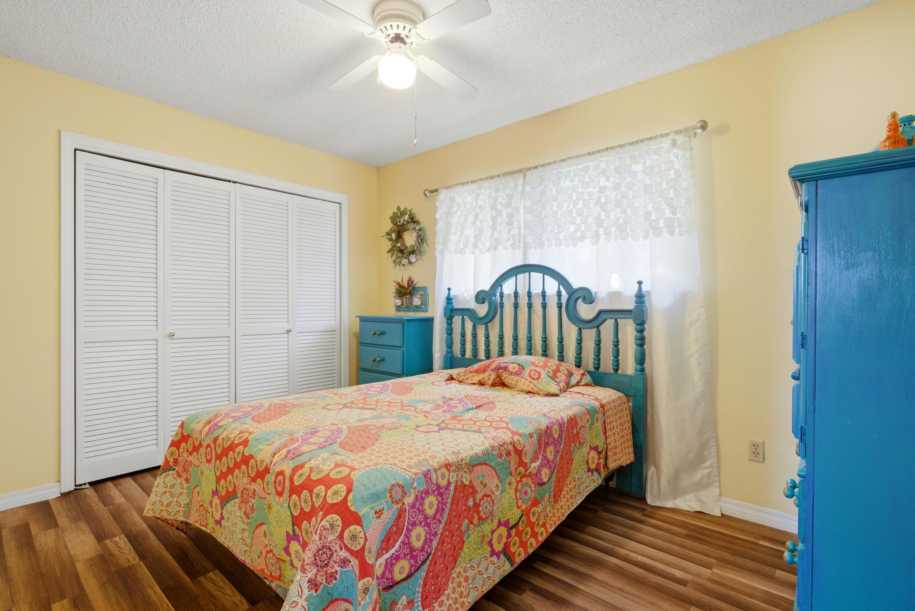 SANTA ROSA SHORES - Residential