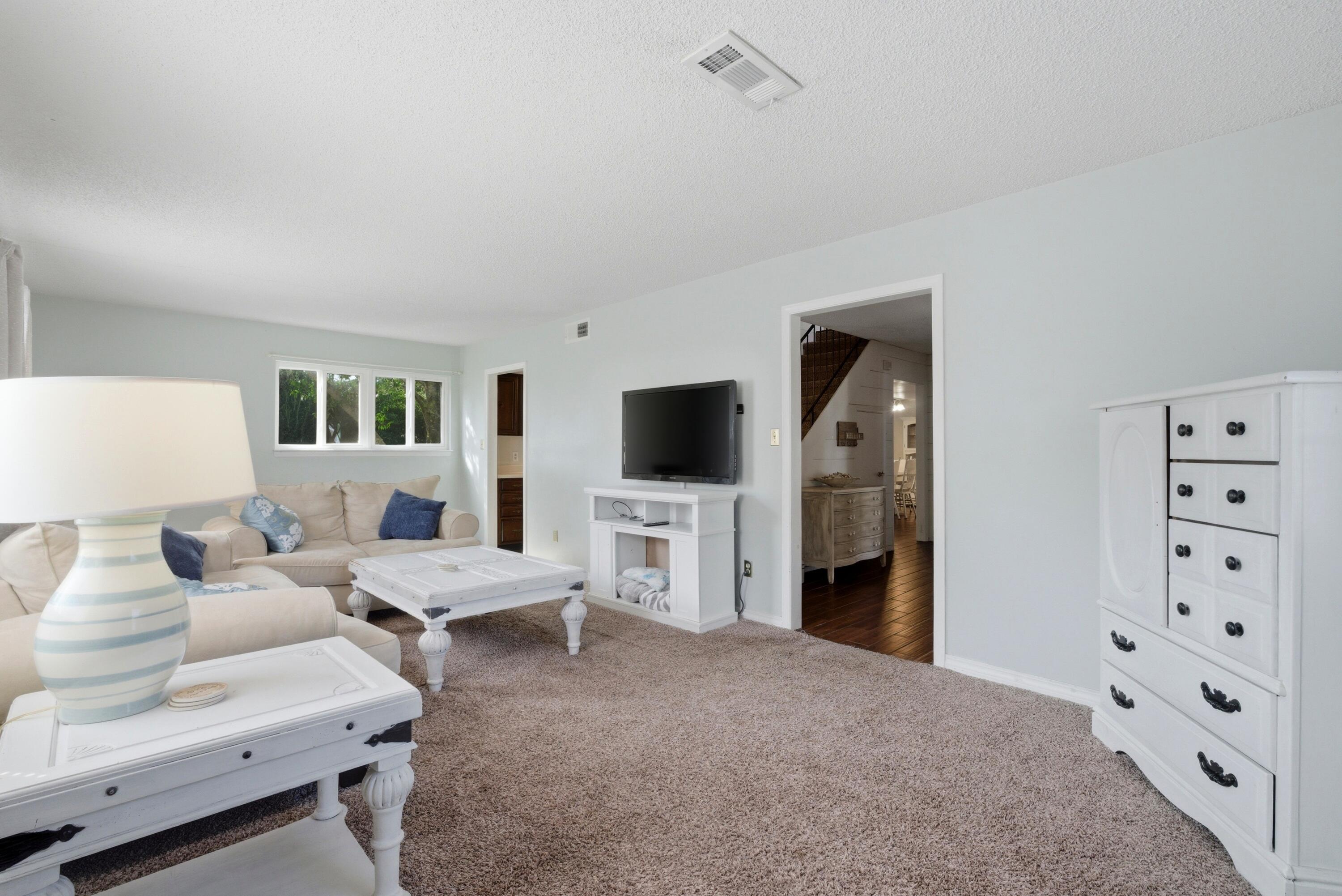 SANTA ROSA SHORES - Residential