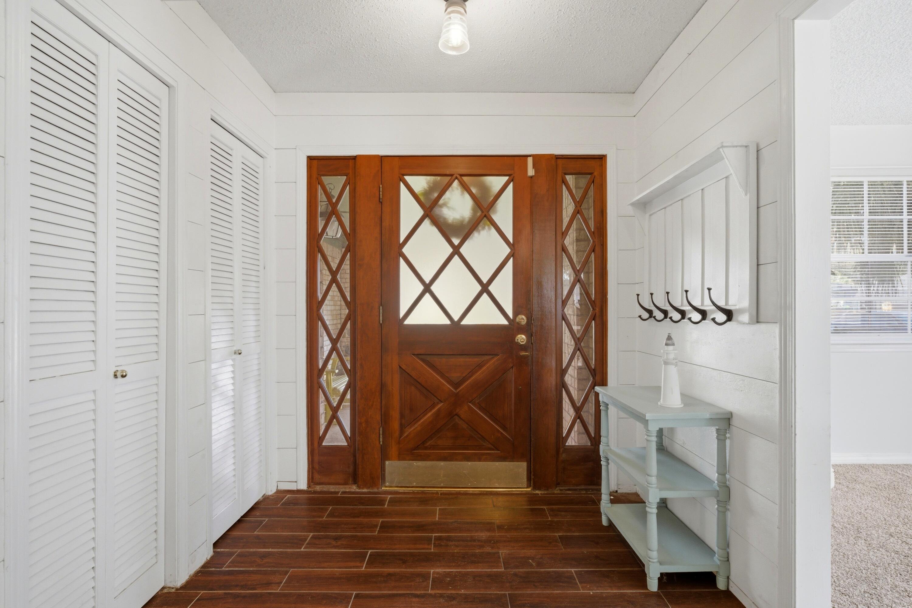 SANTA ROSA SHORES - Residential