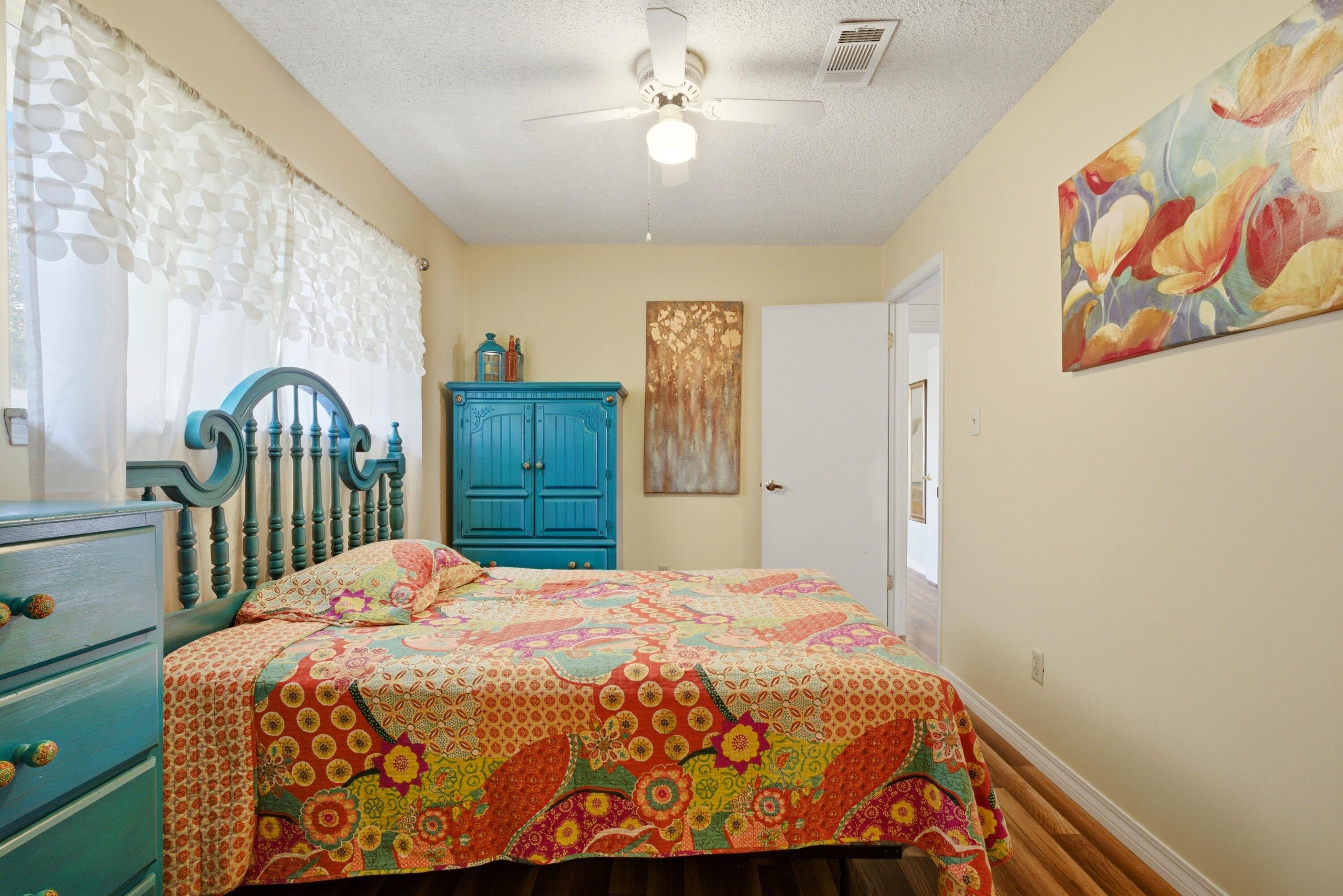 SANTA ROSA SHORES - Residential