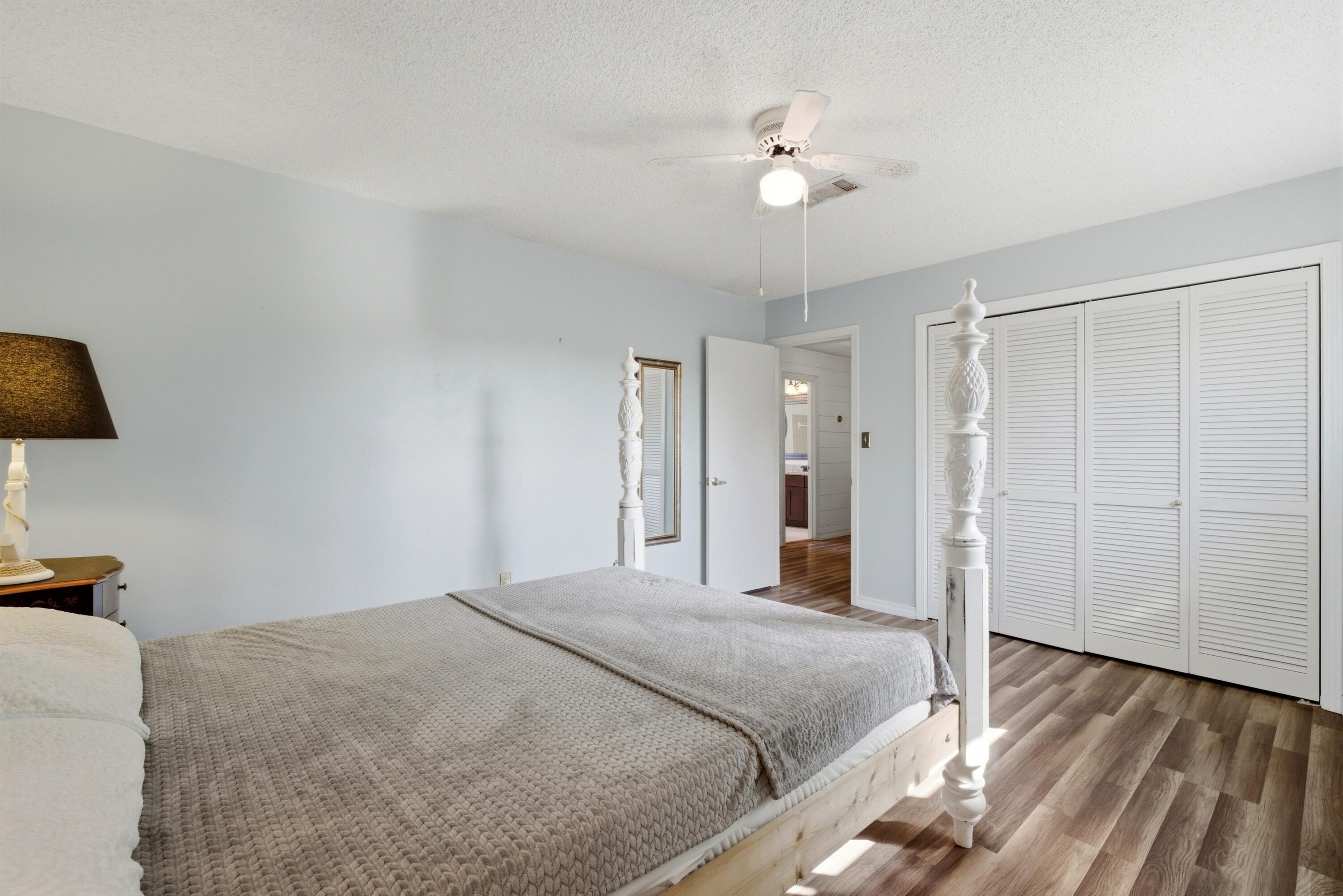 SANTA ROSA SHORES - Residential